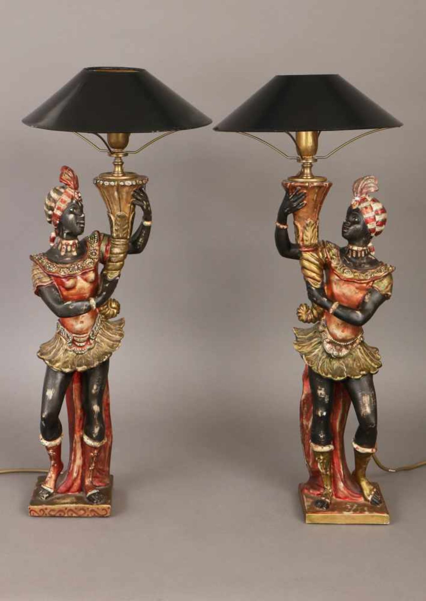 Paar Figurenlampen im Stile venezianischer ¨Mohrenlampen¨Masseguss in Form von Afrikanern, ein