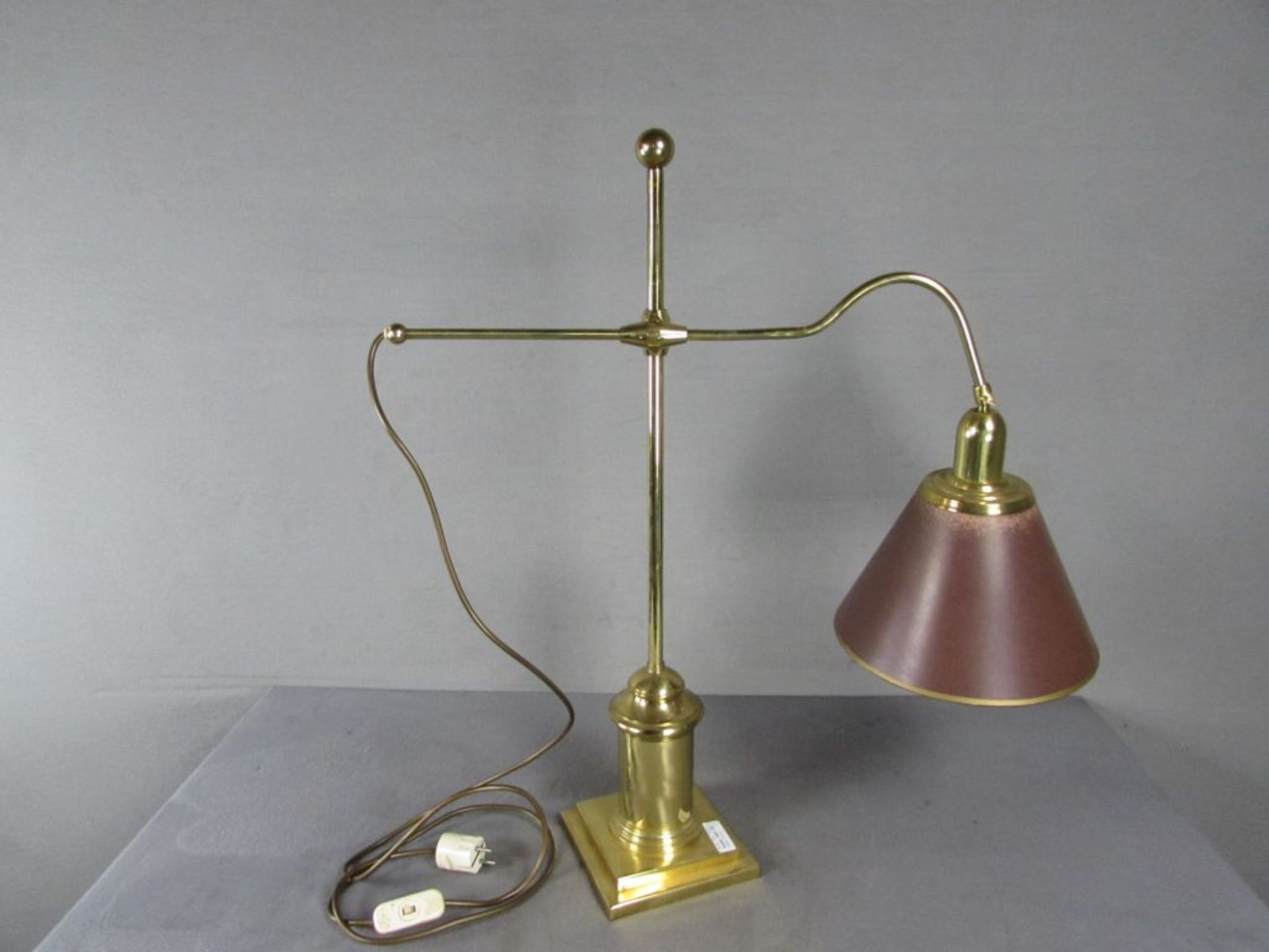 Tischlampe, Messing, mehrfach verstellbar, circa 74 cm hoch - Image 2 of 2