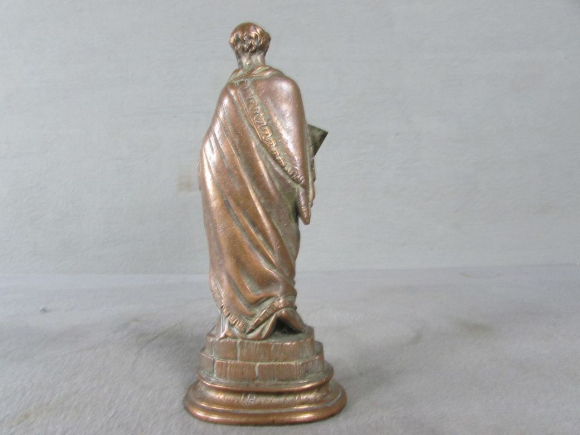 Skulptut Heiliger rückseitig monogramiert Kupferguß 20cm hoch - Bild 2 aus 2