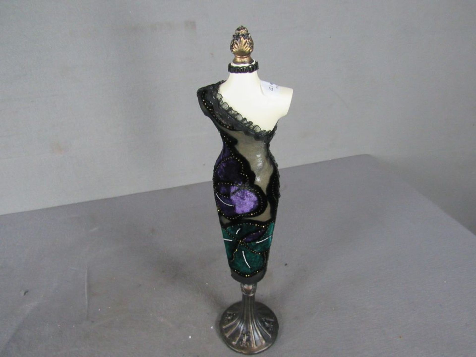 Skulptur Miniatur, Darstellung Kleid, H:44cm - Image 2 of 2