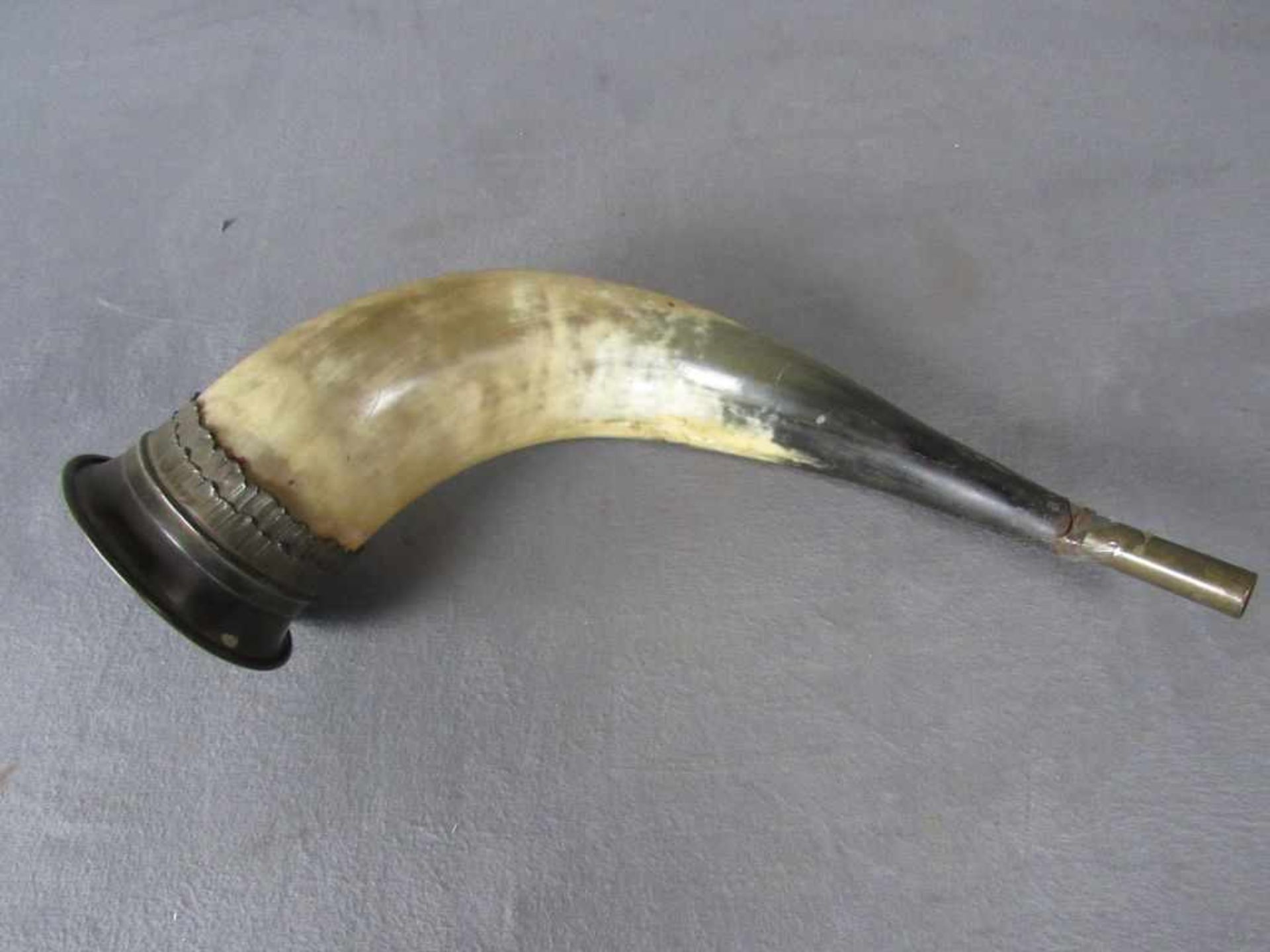 Antikes Signalhorn um 1900 Mundstück lose nummeriert ca 48cm lang - Bild 2 aus 5