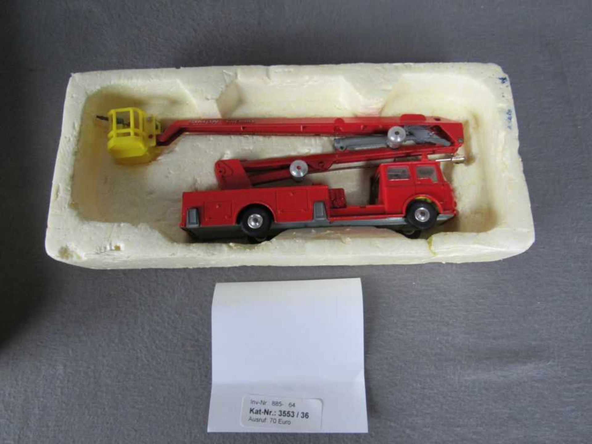 Modellauto, Corgi Toys, Feuerwehr, Modell: 1127, fireangine, n OK - Bild 2 aus 2