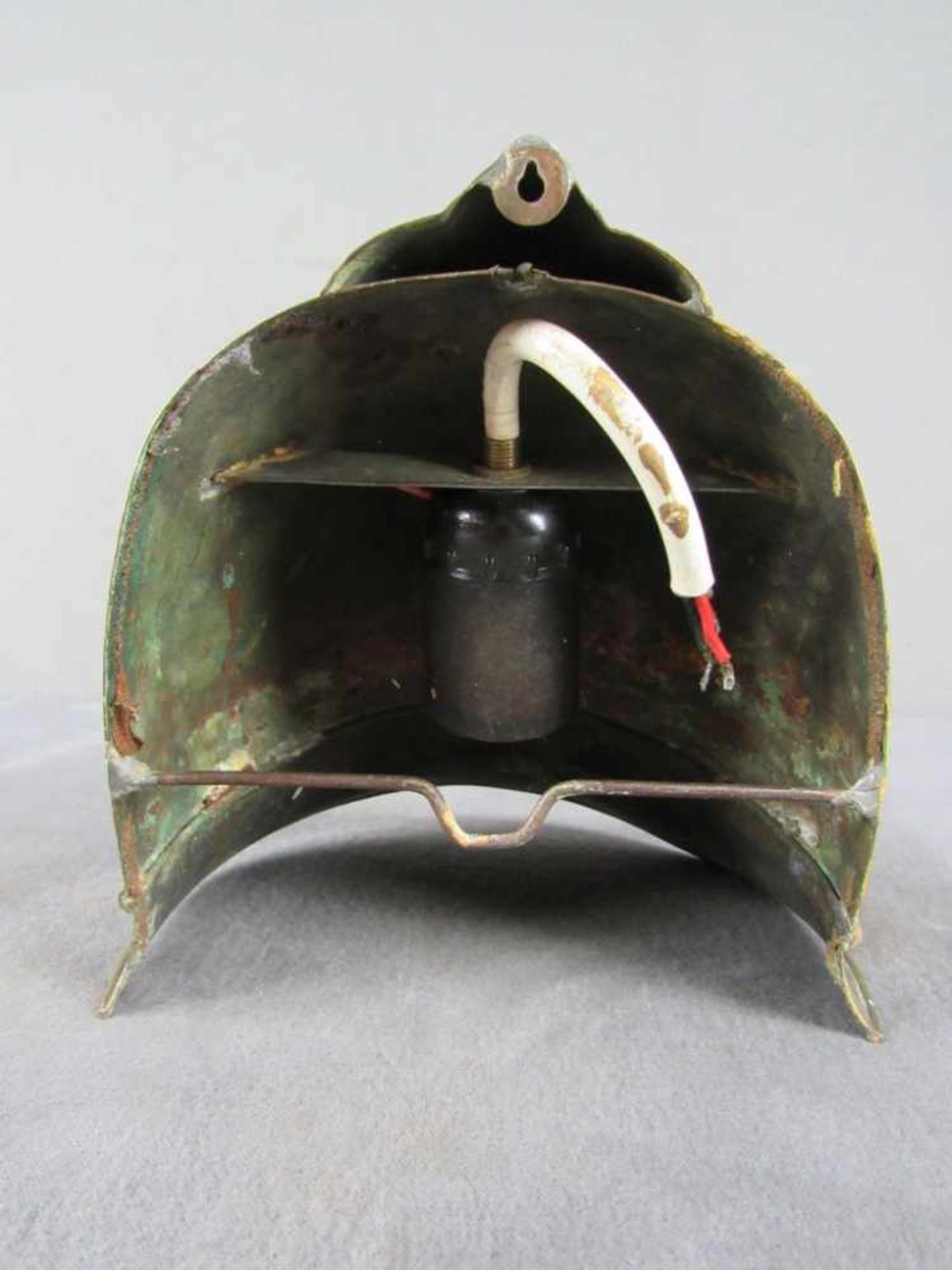 Militärische Wandlampe Messing hergestellt aus Antiker Pickelhaube 18cm hoch - Image 3 of 3