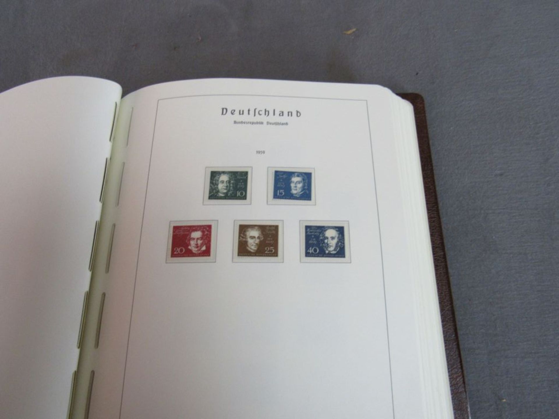 Briefmarken Bundsammlung in sauberen Leuchtturm Falzlos Vordruck von 1949-1978 - Bild 4 aus 4
