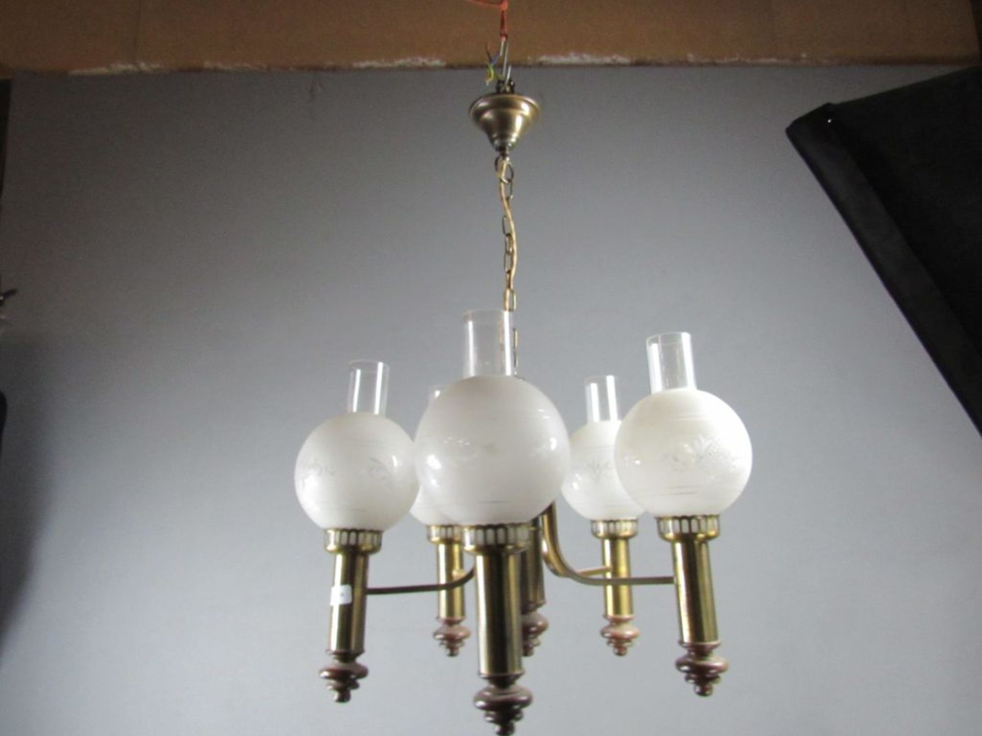 Deckenlampe in Petroliummarnier Messing und Glas - Bild 2 aus 2