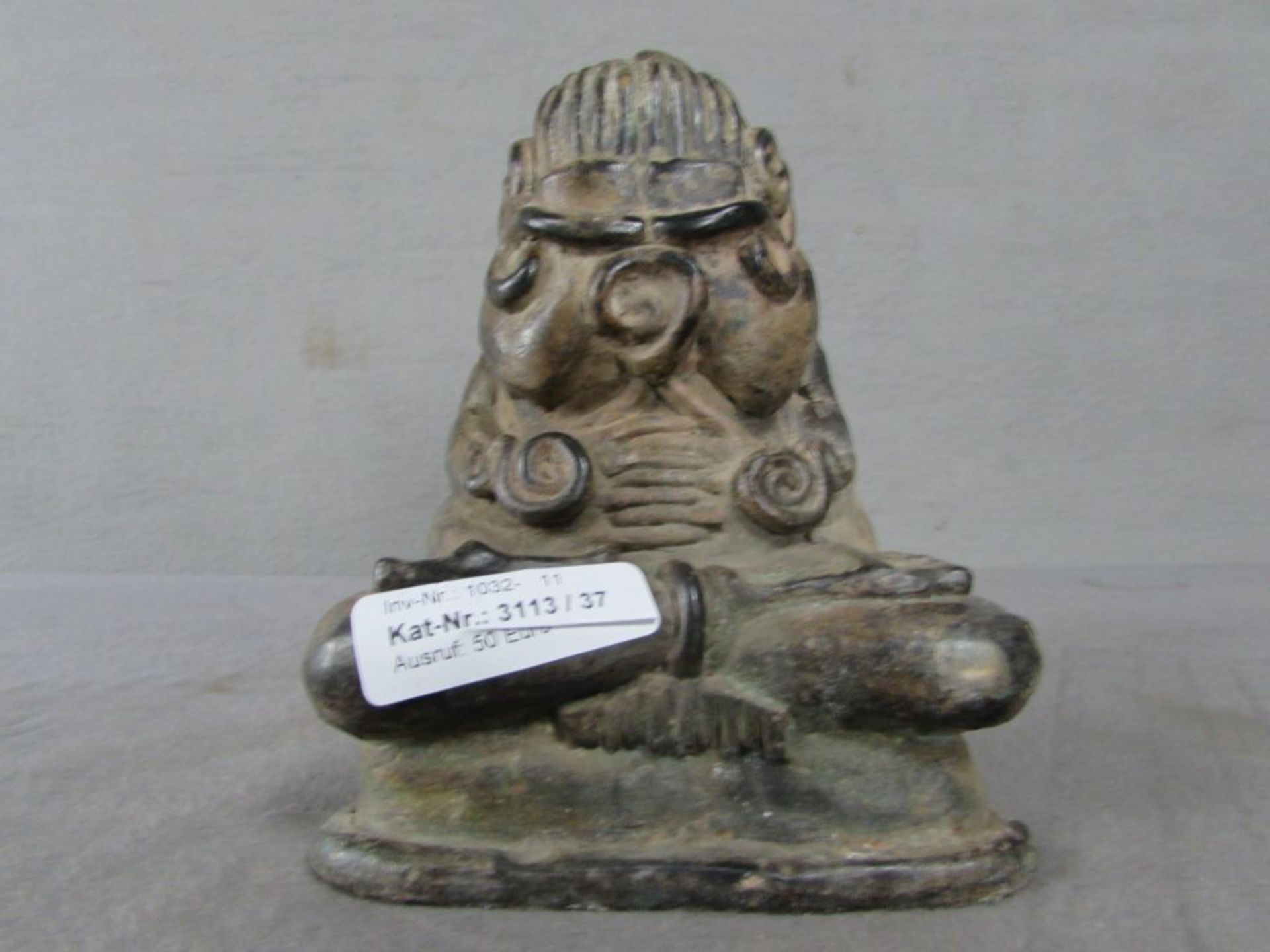 Bronzeskulptur Buddha stark patiniert schönes Stück ungeprüft hier: sitzend 16cm hoch