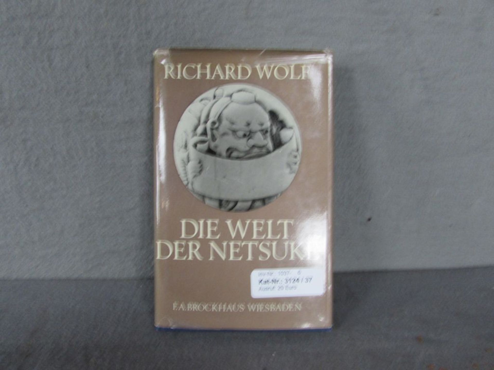 Buch : Die Welt der Netsuke (Wolf)