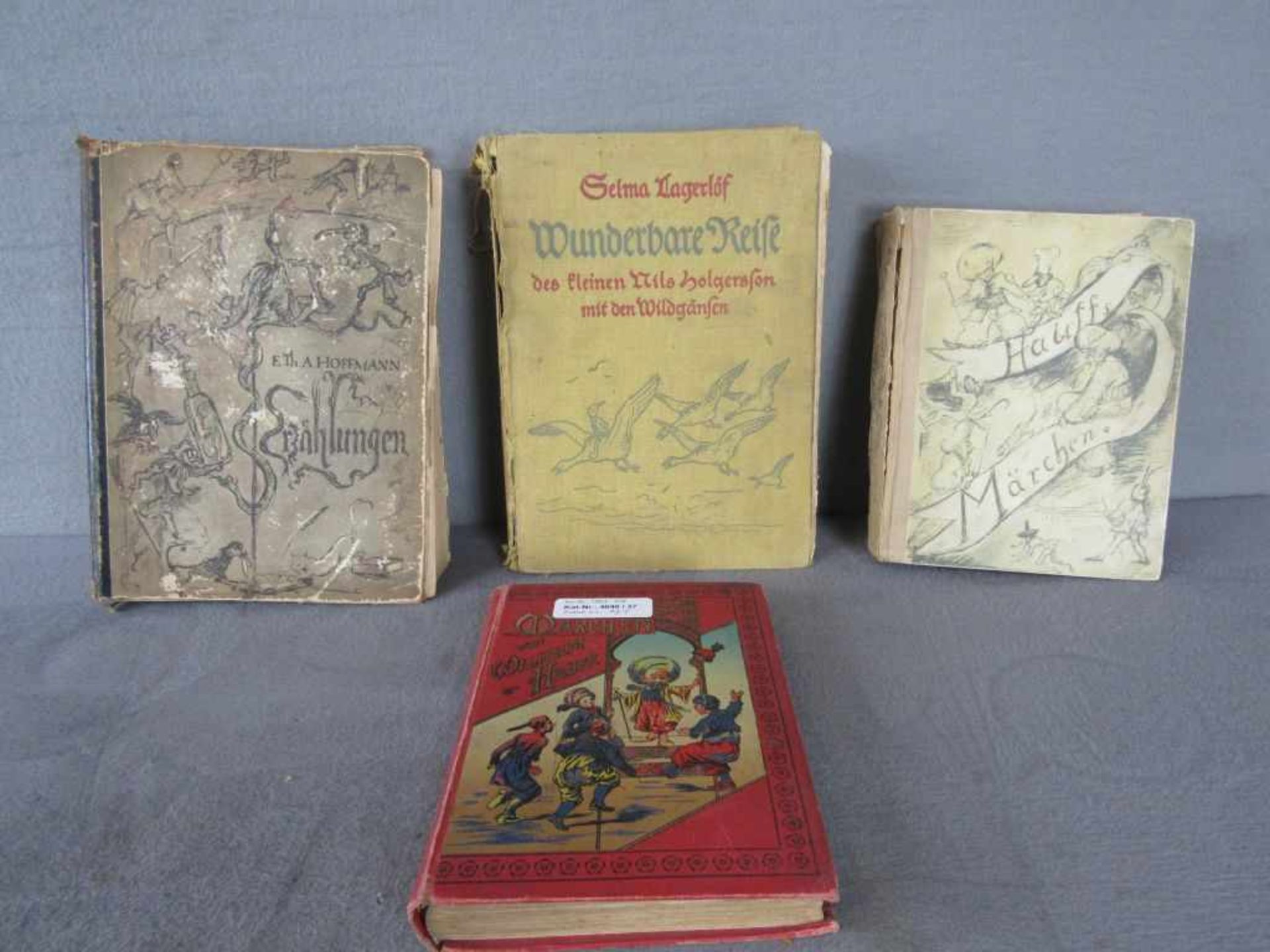 4 teilweise antike Kinderbücher Seiten und Einbände teilweise gelöst