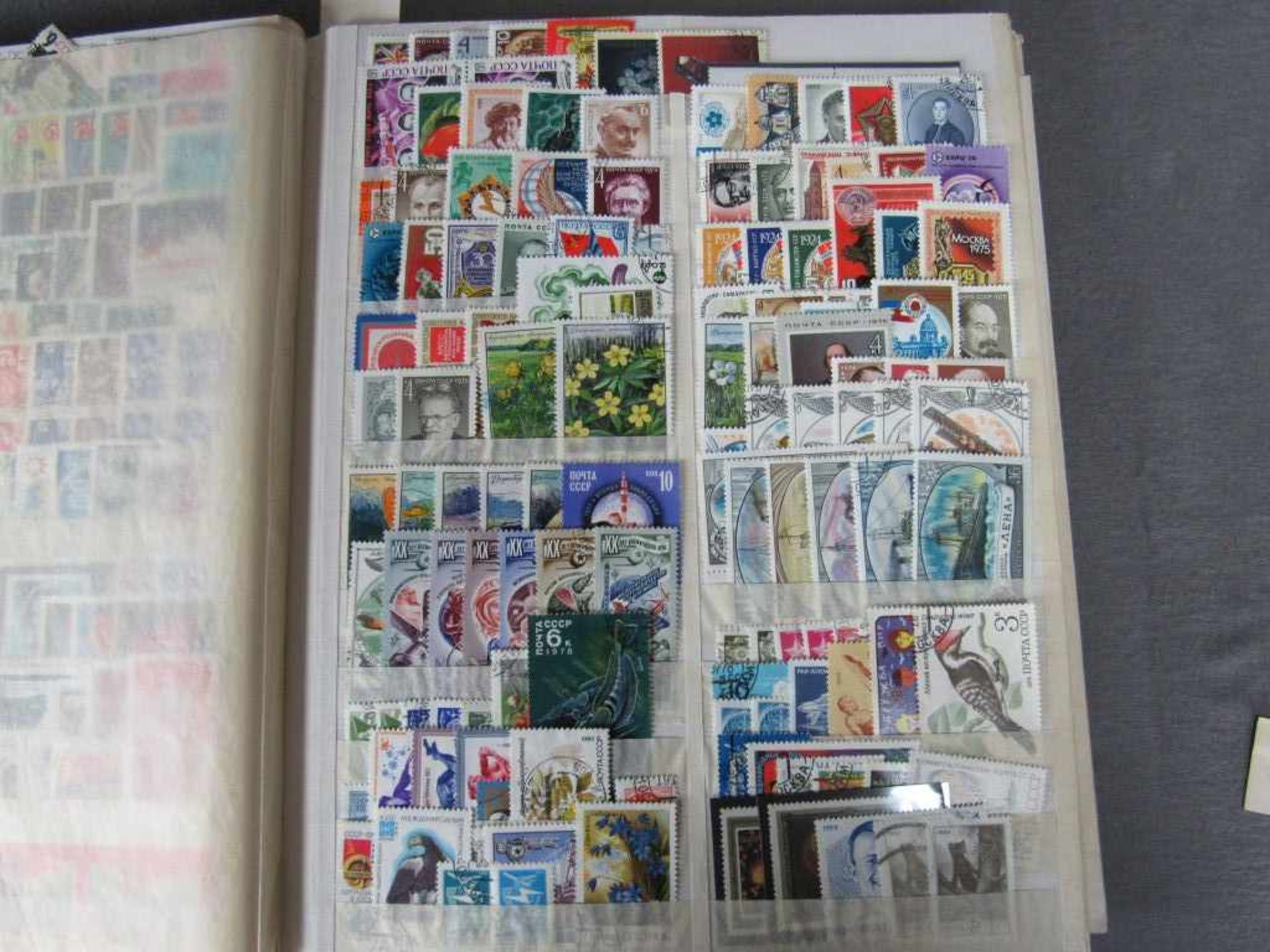 Briefmarken schöner Posten Osteuropa in Binder und Mappe - Bild 6 aus 7