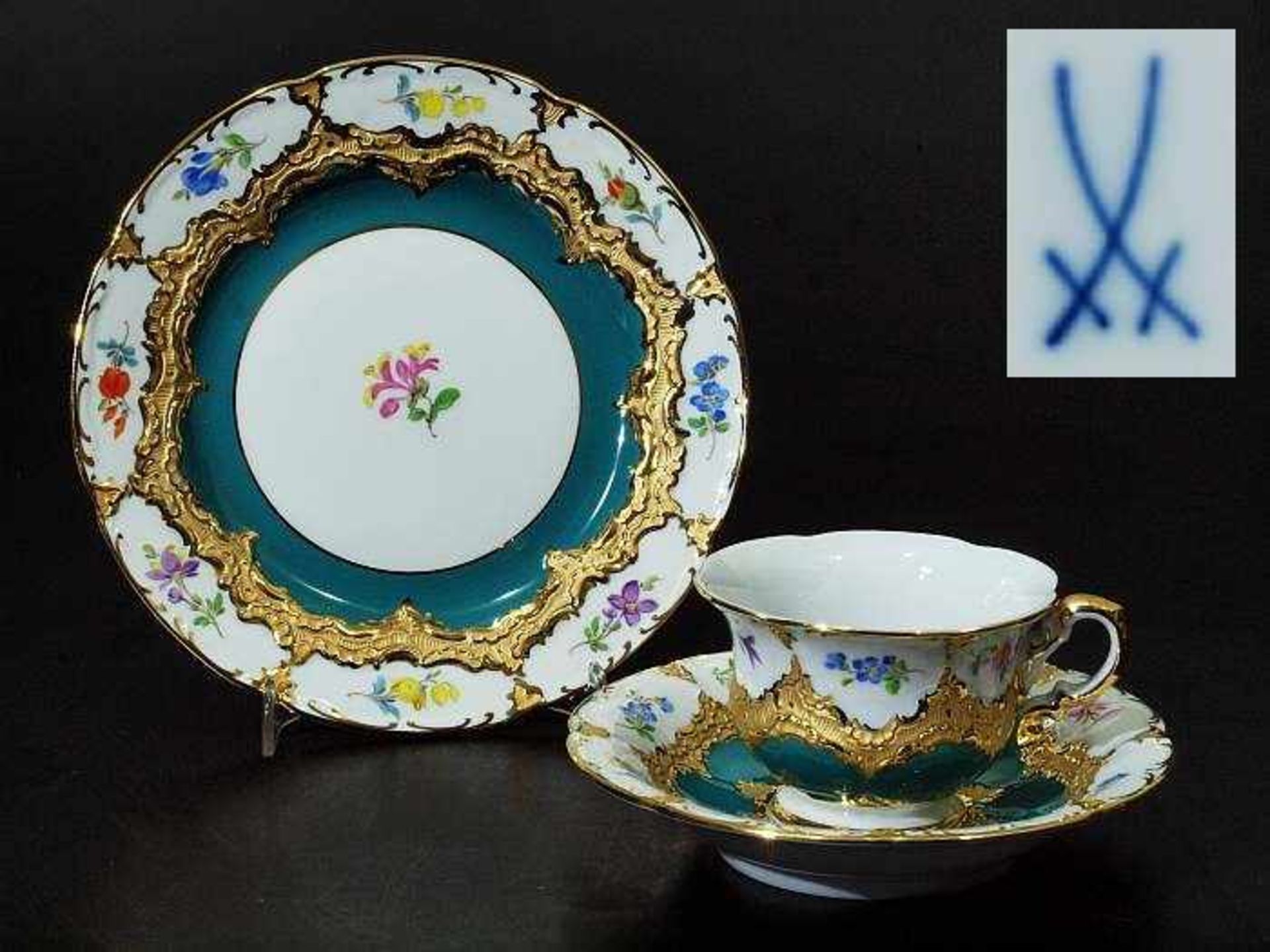 Mocca-Prunkgedeck, MEISSEN. Mocca-Prunkgedeck, MEISSEN. MEISSEN 1980 - 1989, 1. Wahl. Drei Teile: