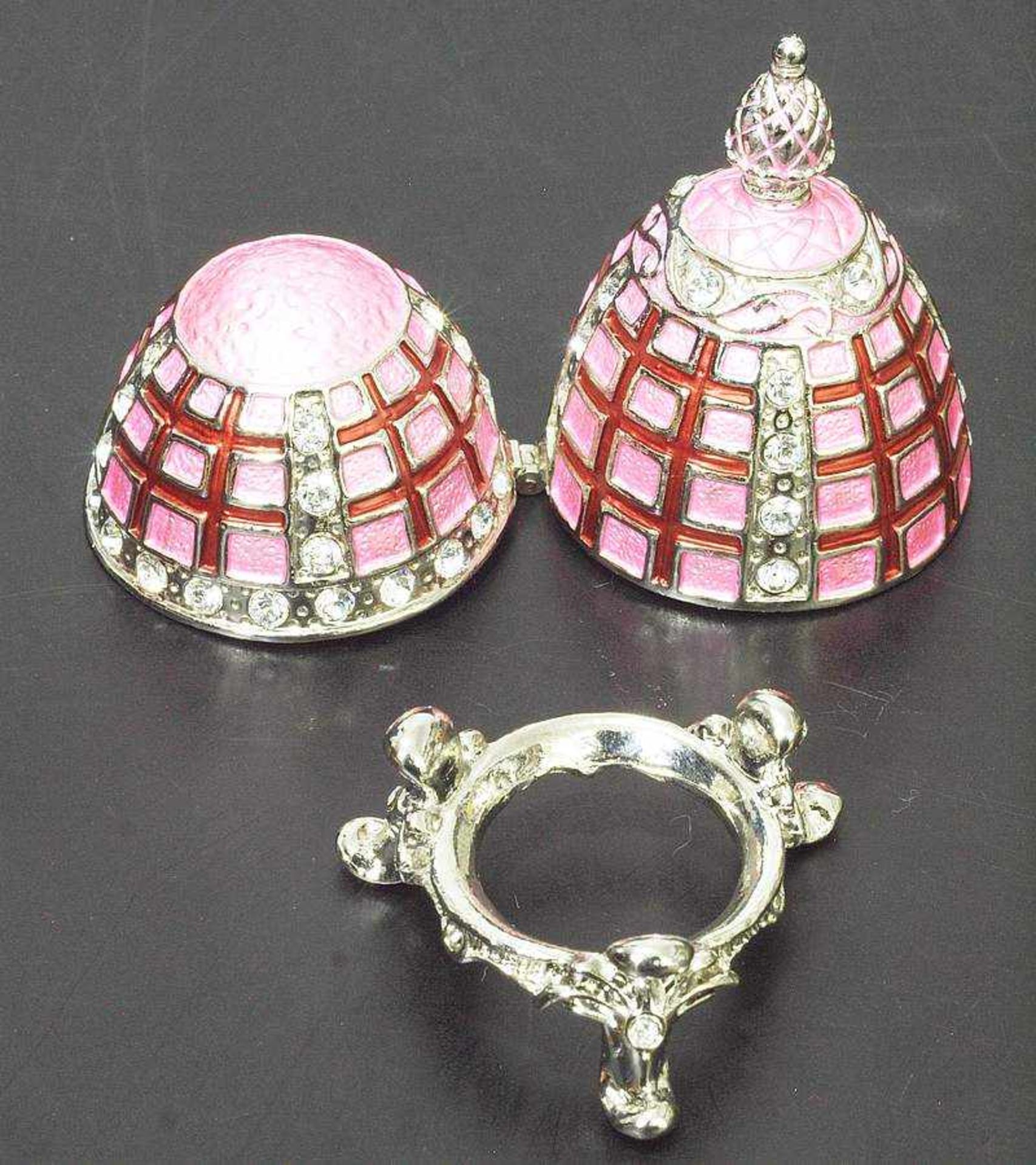 Schmuck-Ei. Schmuck-Ei. Im Fabergé-Stil aus der Sammlung "Schätze der Zarenzeit". Kleines Ei, - Bild 4 aus 4