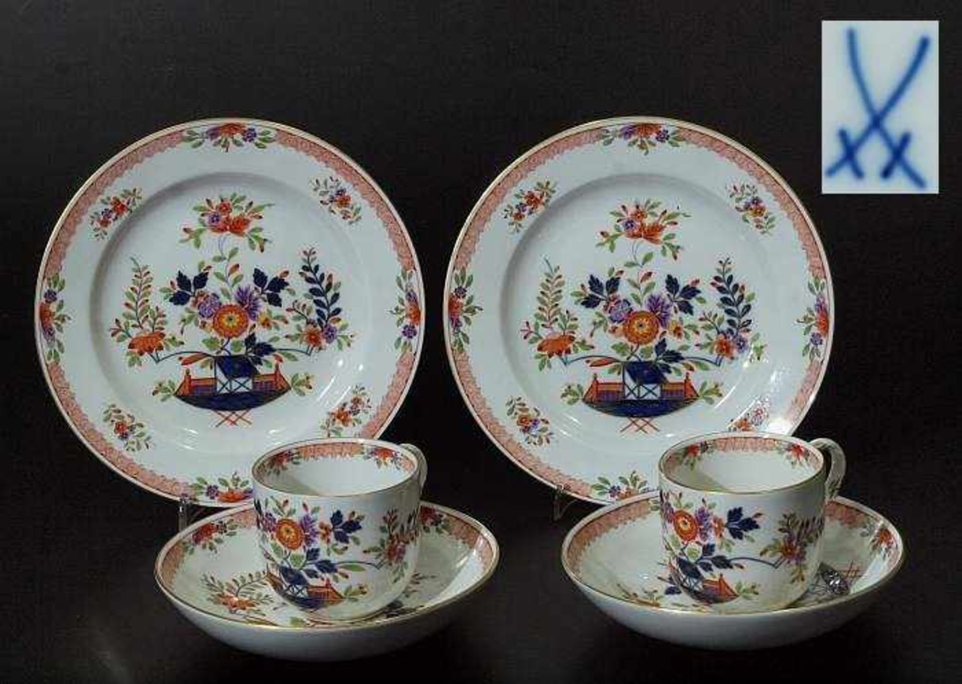 Paar Kaffee-Gedecke. MEISSEN. Paar Kaffee-Gedecke. MEISSEN 1980. 1. Wahl. Farbige