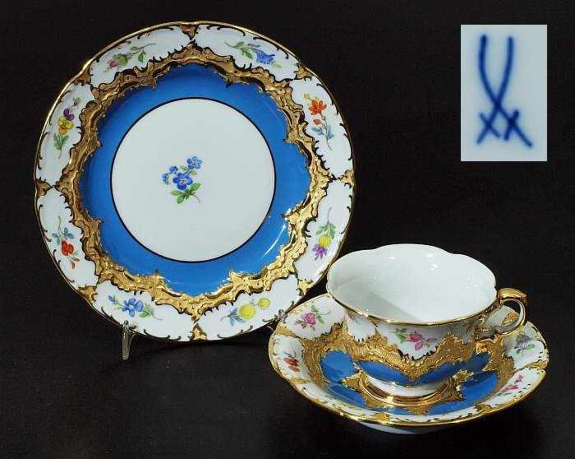 Mocca-Prunkgedeck, MEISSEN. Mocca-Prunkgedeck, Meissen. MEISSEN 1980 - 1989, 1. Wahl. Drei Teile: