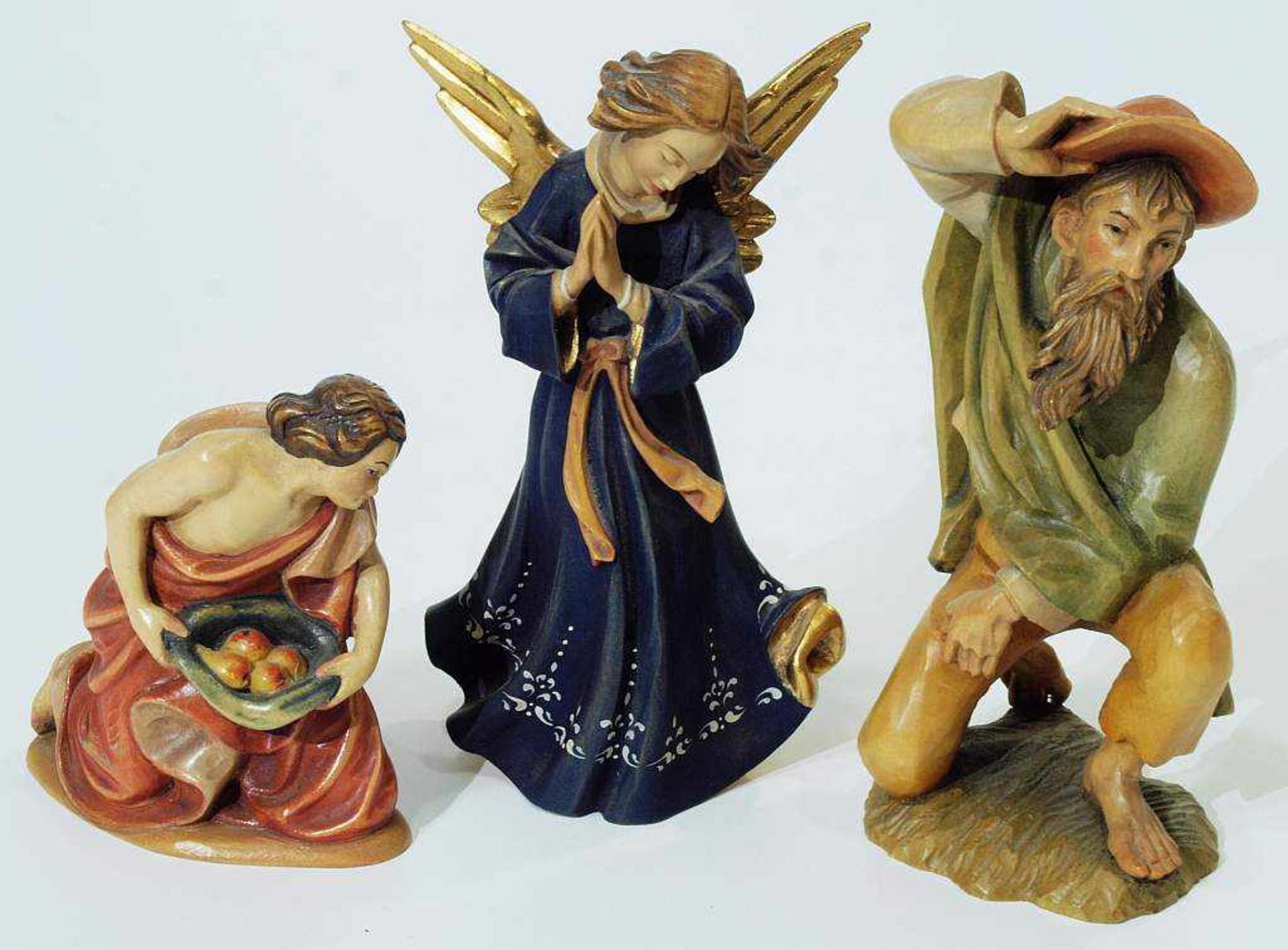 Konvolut Holzfiguren. Konvolut Holzfiguren. ANRI/Italy, 20. Jahrhundert. Holz, farbig gefasst, - Bild 2 aus 3