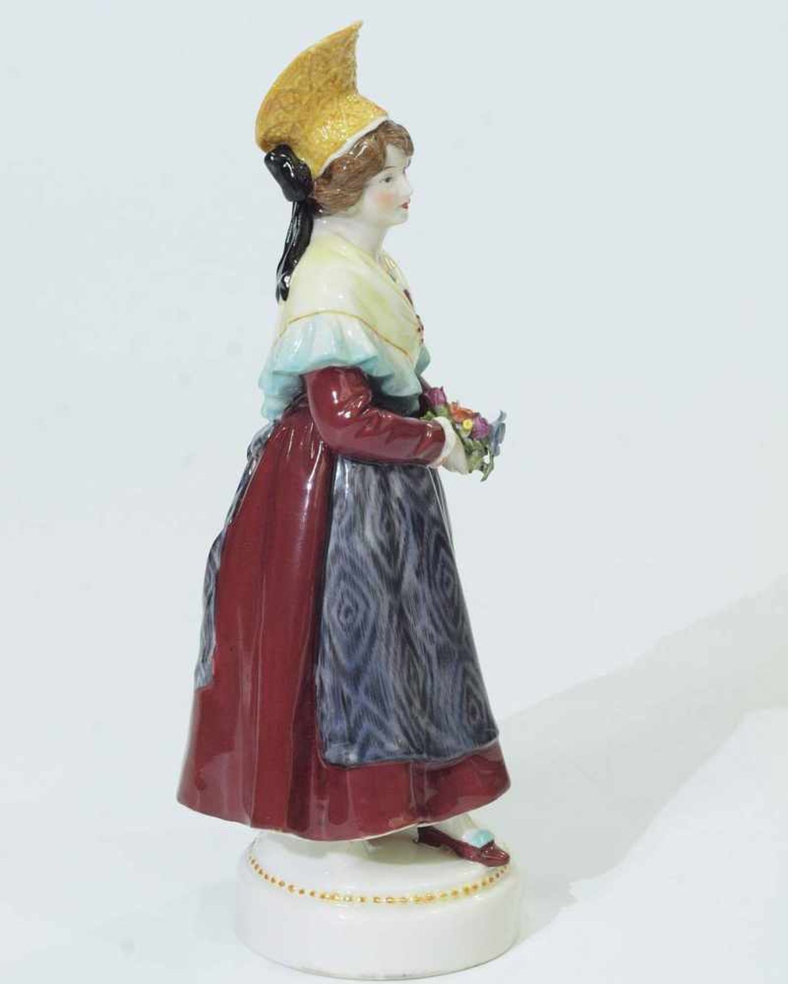 Junge Bäuerin in festlicher Tracht (Bayern, Kempten, Allgäu, Schwaben) um 1845. Junge Bäuerin in - Bild 5 aus 7