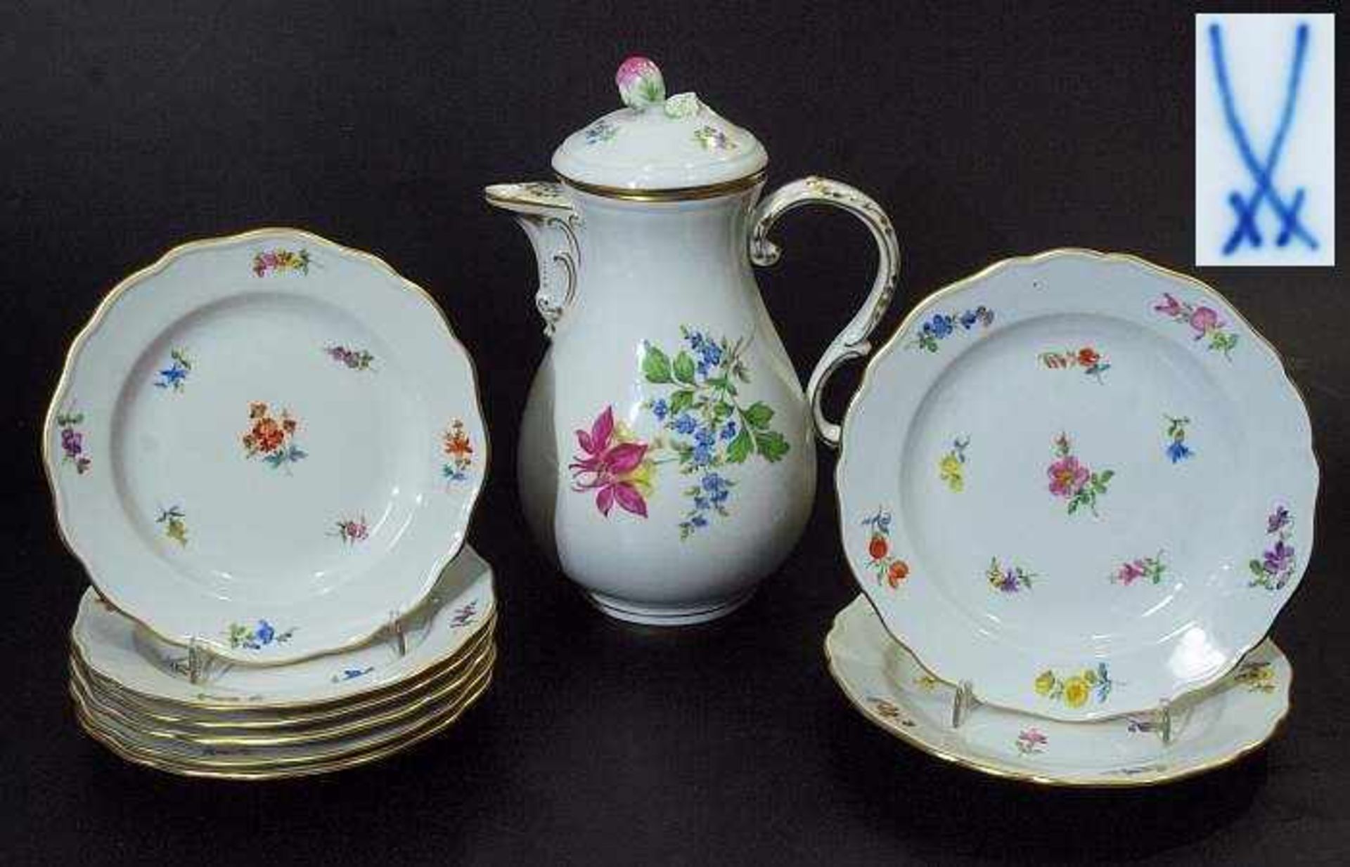 Restservice. MEISSEN. Restservice. MEISSEN 1972/1980, 1. Wahl. Farbige Bemalung mit Blumenbukett und