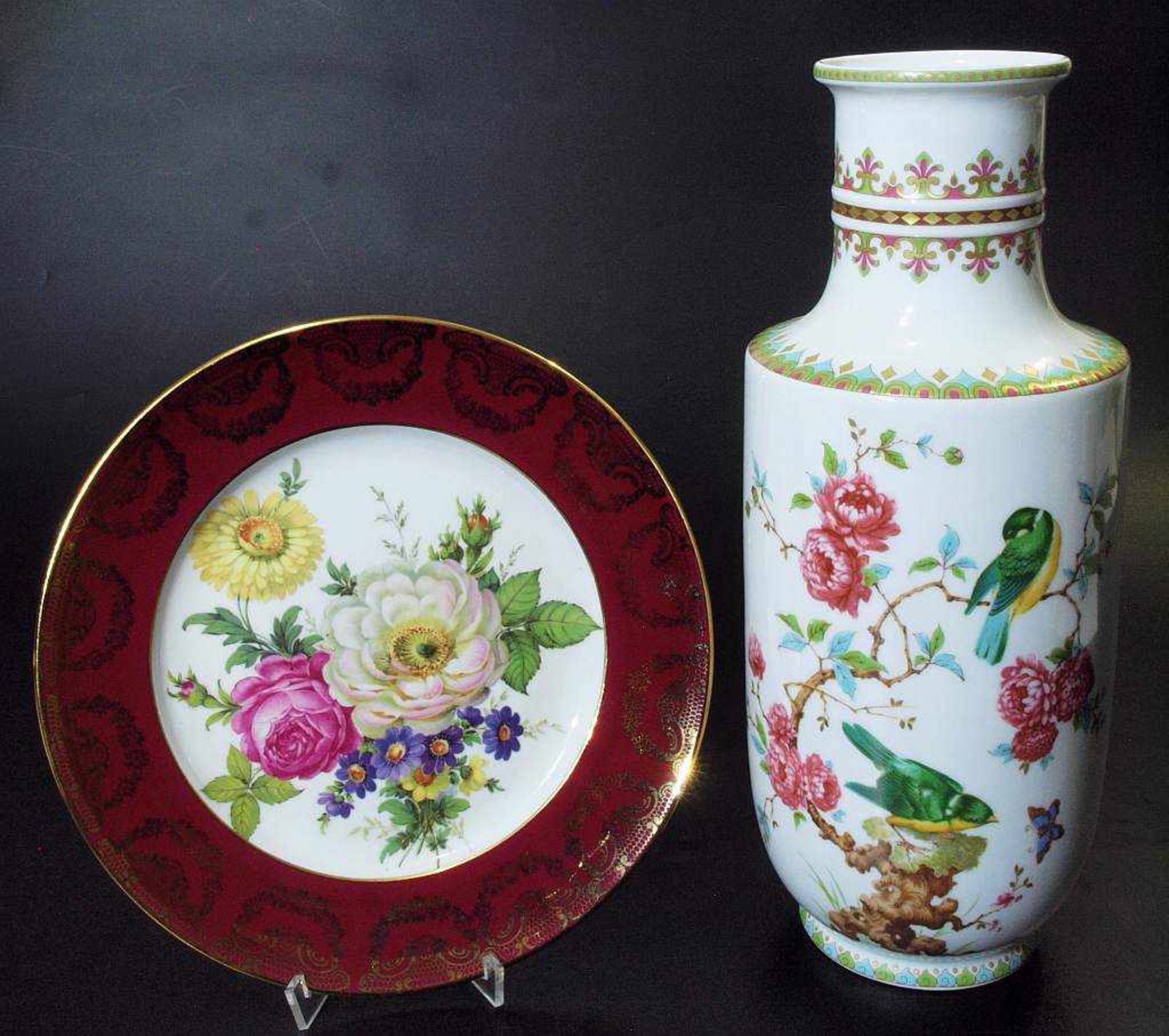Vase. Zierteller. Vase. KAISER Porzellan 20. Jahrhundert. Farbige Bemalung mit Vögeln auf - Image 2 of 7