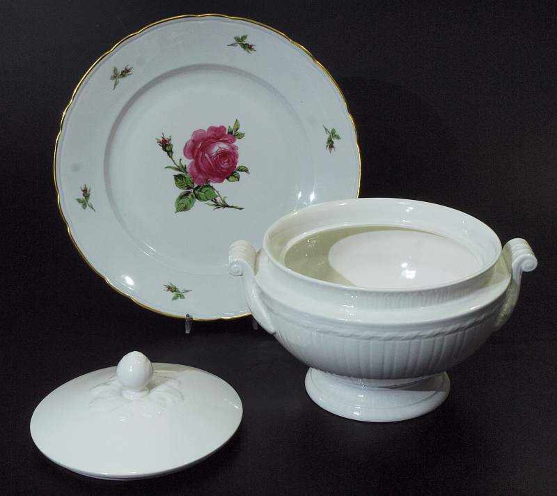 Deckelterrine. VILLEROY & BOCH. Deckelterrine. VILLEROY & BOCH, CHATEAU COLLECTION, 20. Jahrhundert. - Image 3 of 6