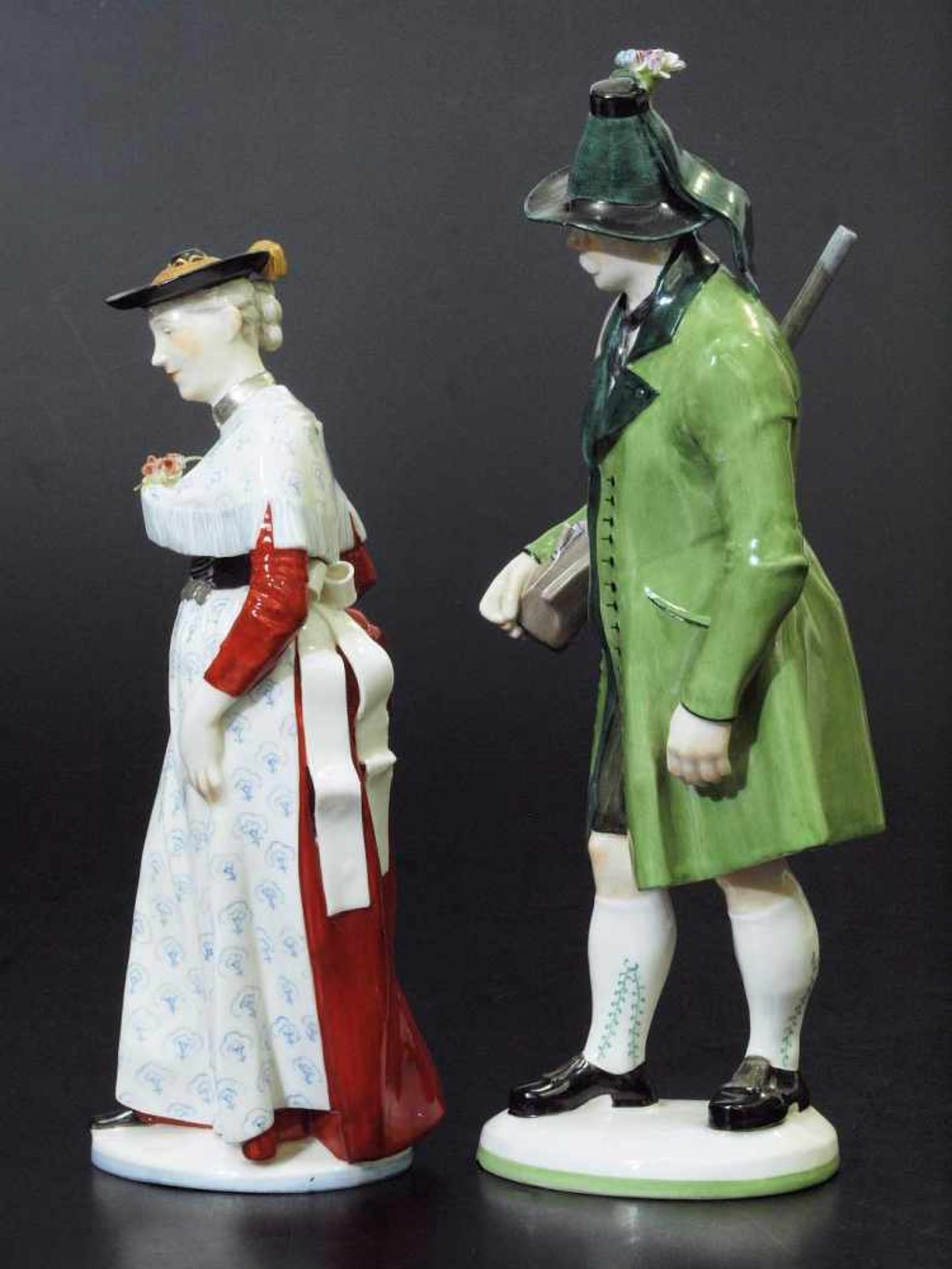 Trachtenfiguren "Miesbacherin" und "Tiroler Schütz". Trachtenfiguren "Miesbacherin" und "Tiroler - Bild 3 aus 7