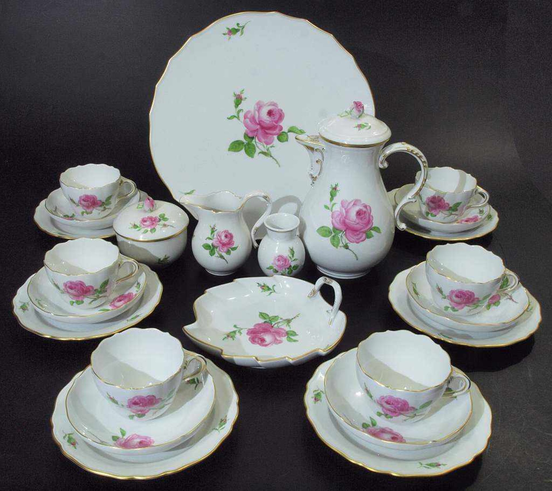 Kaffeeservice für 6 Personen. Kaffeeservice für 6 Personen. MEISSEN, Marke 1980. Farbige - Bild 2 aus 7