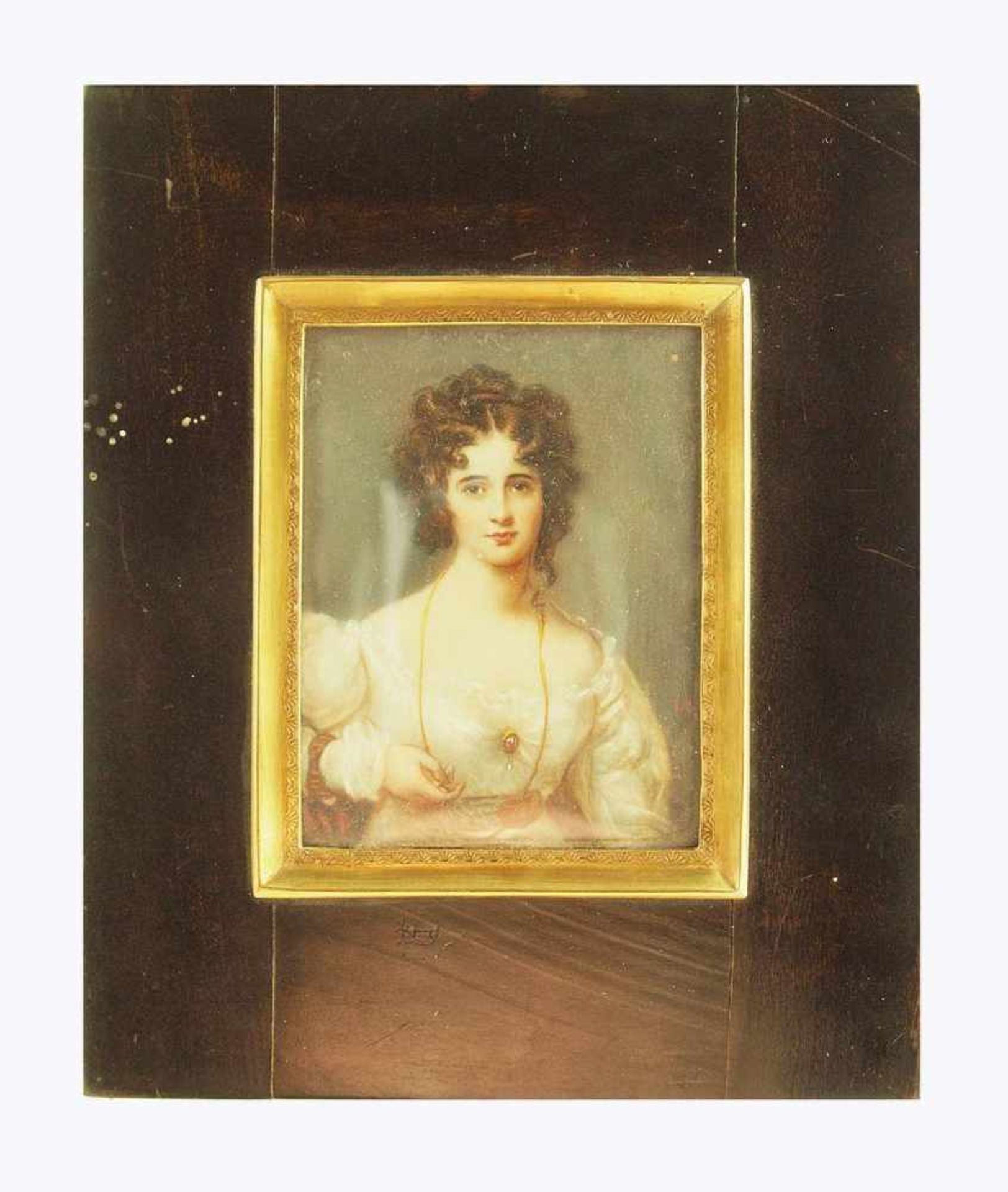 Porträt einer jungen Frau. Porträt einer jungen Frau. Wohl Frankreich, 19. Jahrhundert. Sehr fein - Image 3 of 4