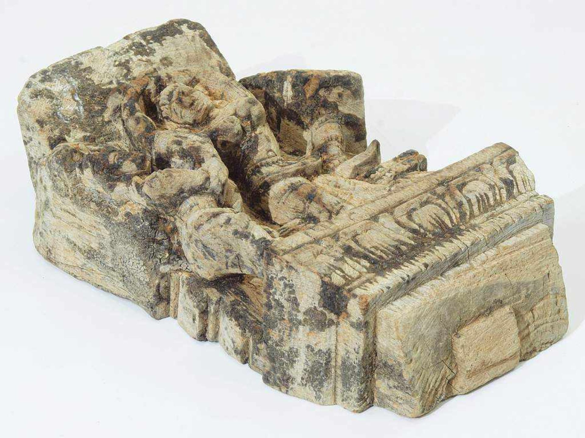 Teil eines Tempelwagens mit "Apsara". Teil eines Tempelwagens mit "Apsara". Südindien, 19. - Image 4 of 5