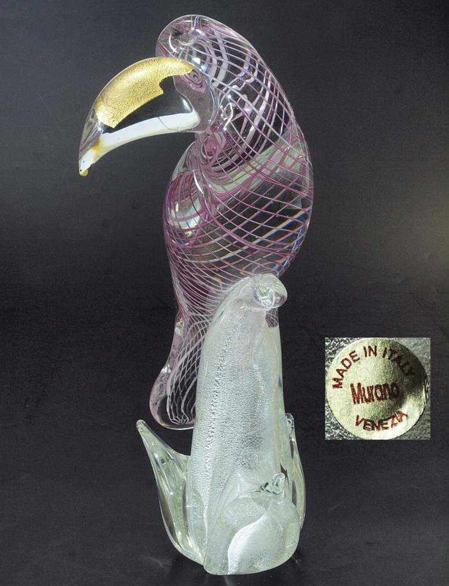 Tierplastik "Tukan". Tierplastik "Tukan". MURANO/Italy, 20. Jahrhundert. Auf einem stilisierten