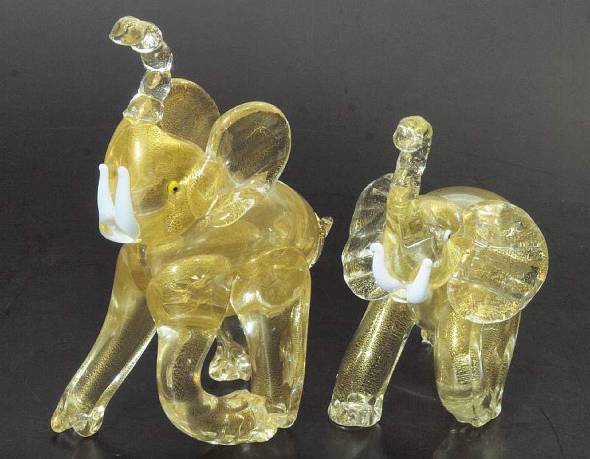 Zwei Tierplastiken "Elefant", Murano. Zwei Tierplastiken "Elefant", Murano. 20. Jahrhundert. - Bild 3 aus 6