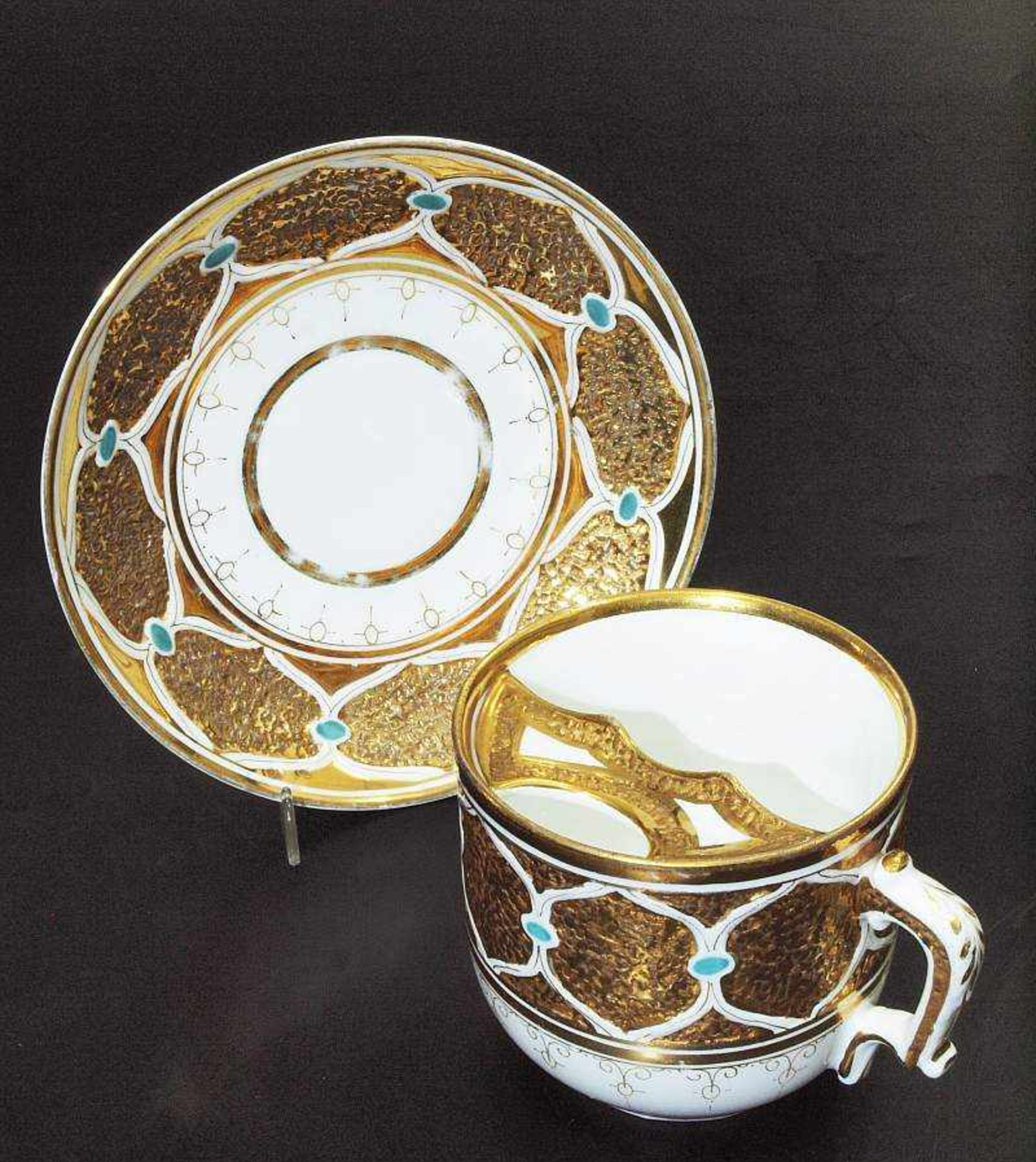 Seltene Barttasse. Seltene Barttasse. Schlesien, um 1890 - 1900. Tasse und Untertasse in - Bild 3 aus 5