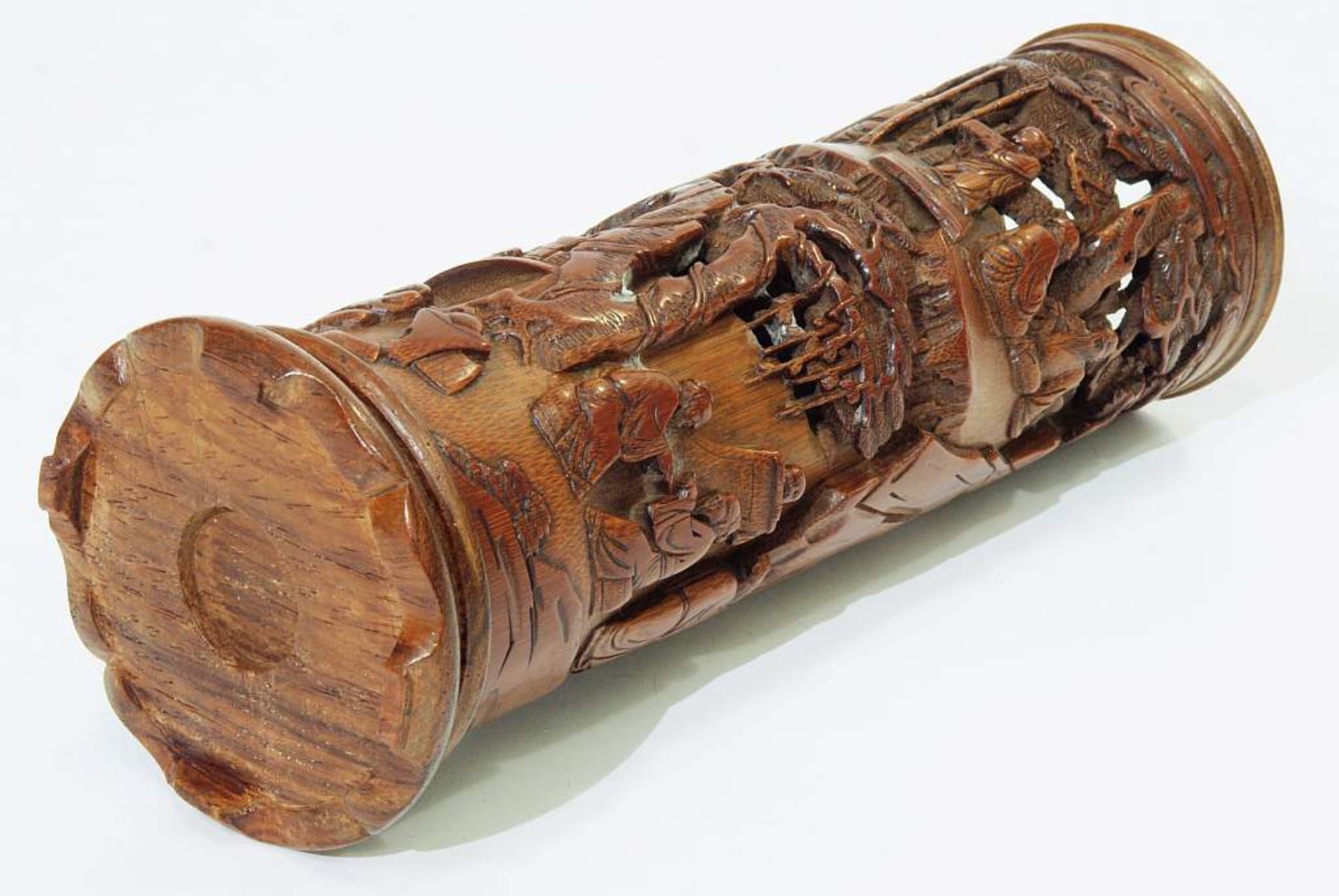 Pinselhalter. Pinselhalter. Asien, 20. Jahrhundert. Holz, zylindrische Form, ganzflächig beschnitzt, - Image 5 of 5