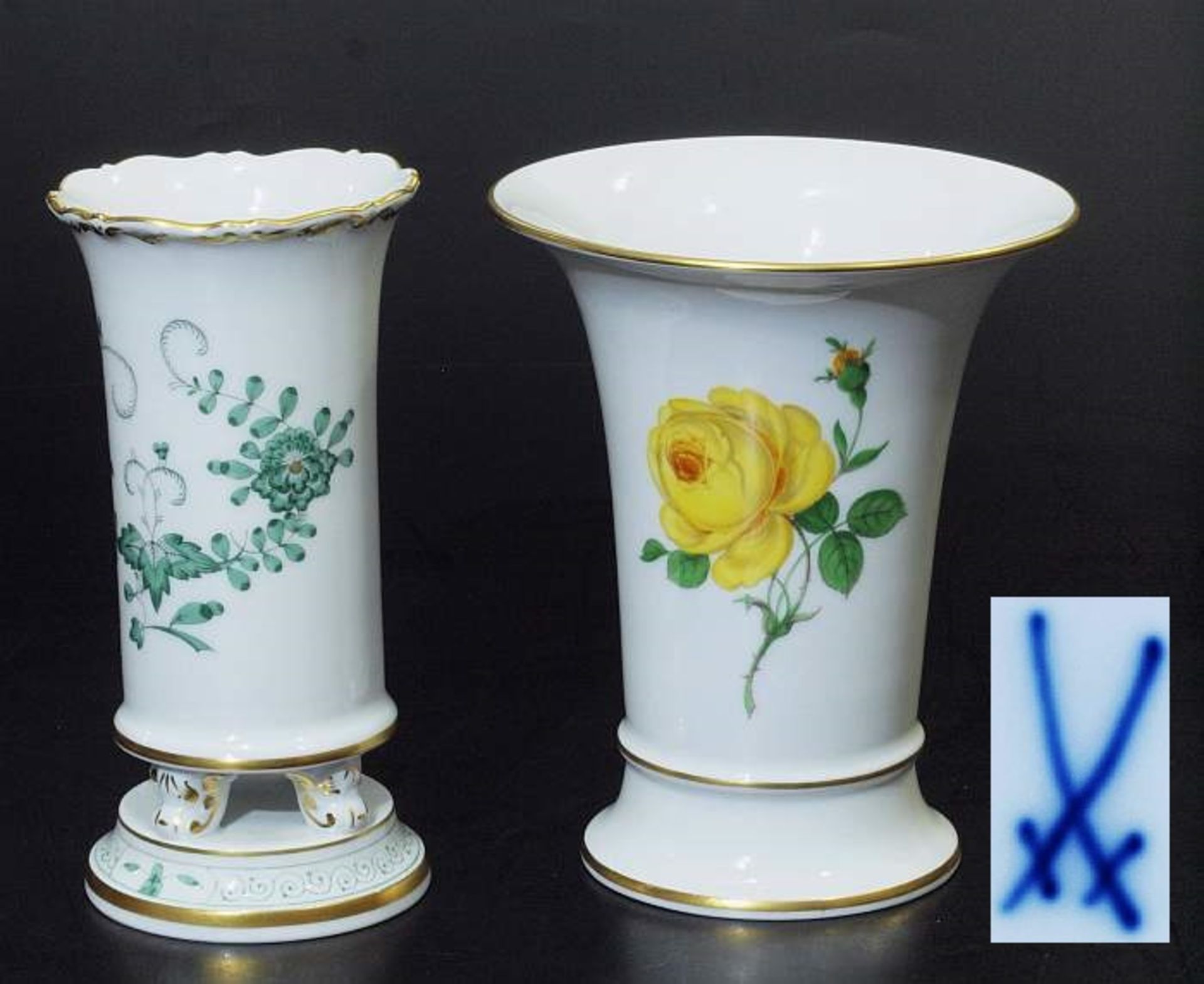Zwei Vasen. Zwei Vasen. MEISSEN, Marke 1972 - 1980. 1) Kratervase, 1. Wahl, Dekor "Gelbe Rose", gold