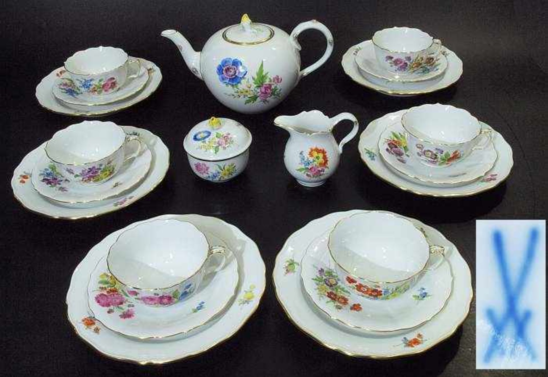 Teeservice für 6 Personen. MEISSEN. Teeservice für 6 Personen. MEISSEN, 1. Wahl, Marke 1934 - heute.