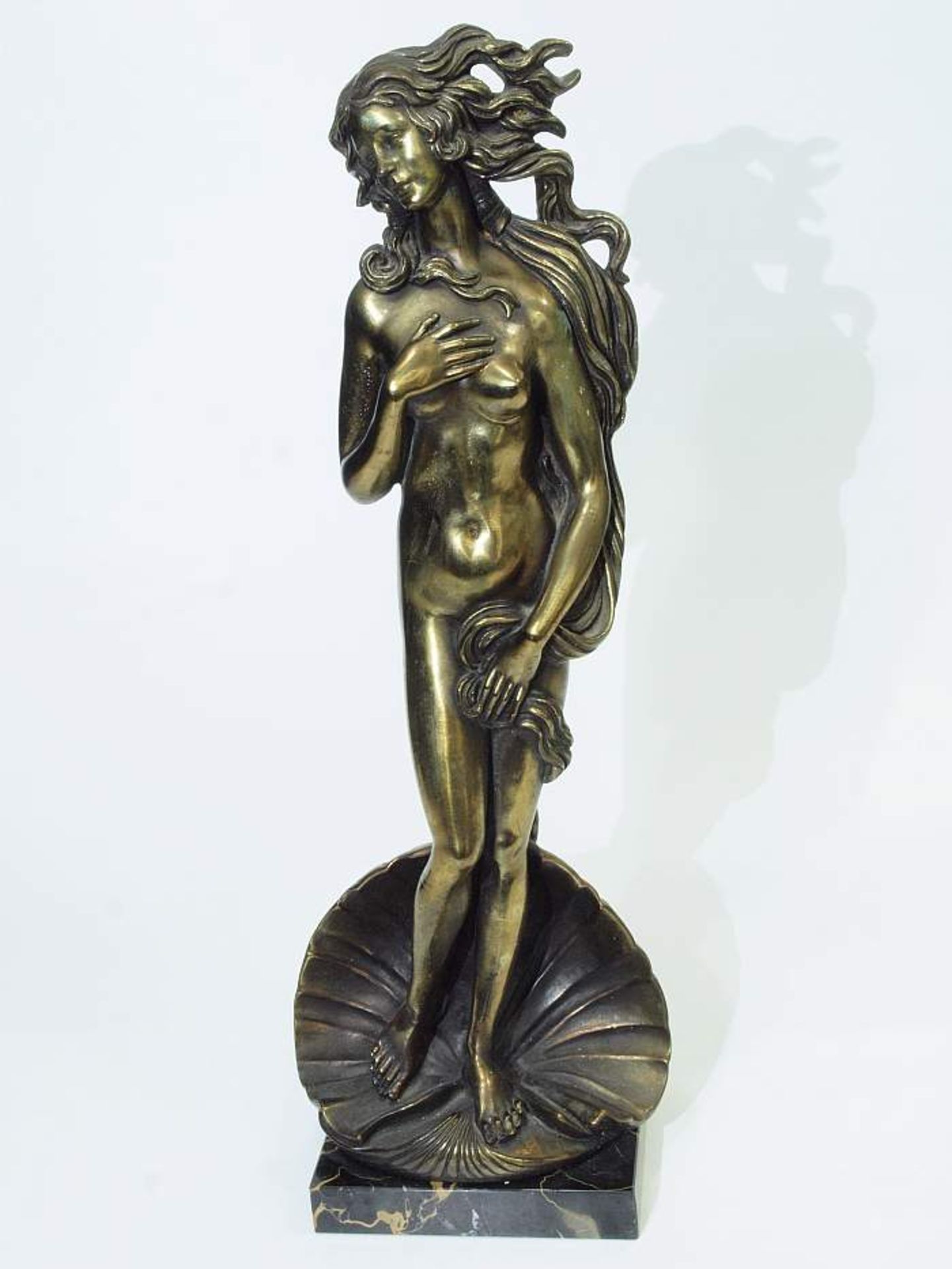 Skulptur "Die Geburt der Venus". Skulptur "Die Geburt der Venus". 20. Jahrhundert. Messing.