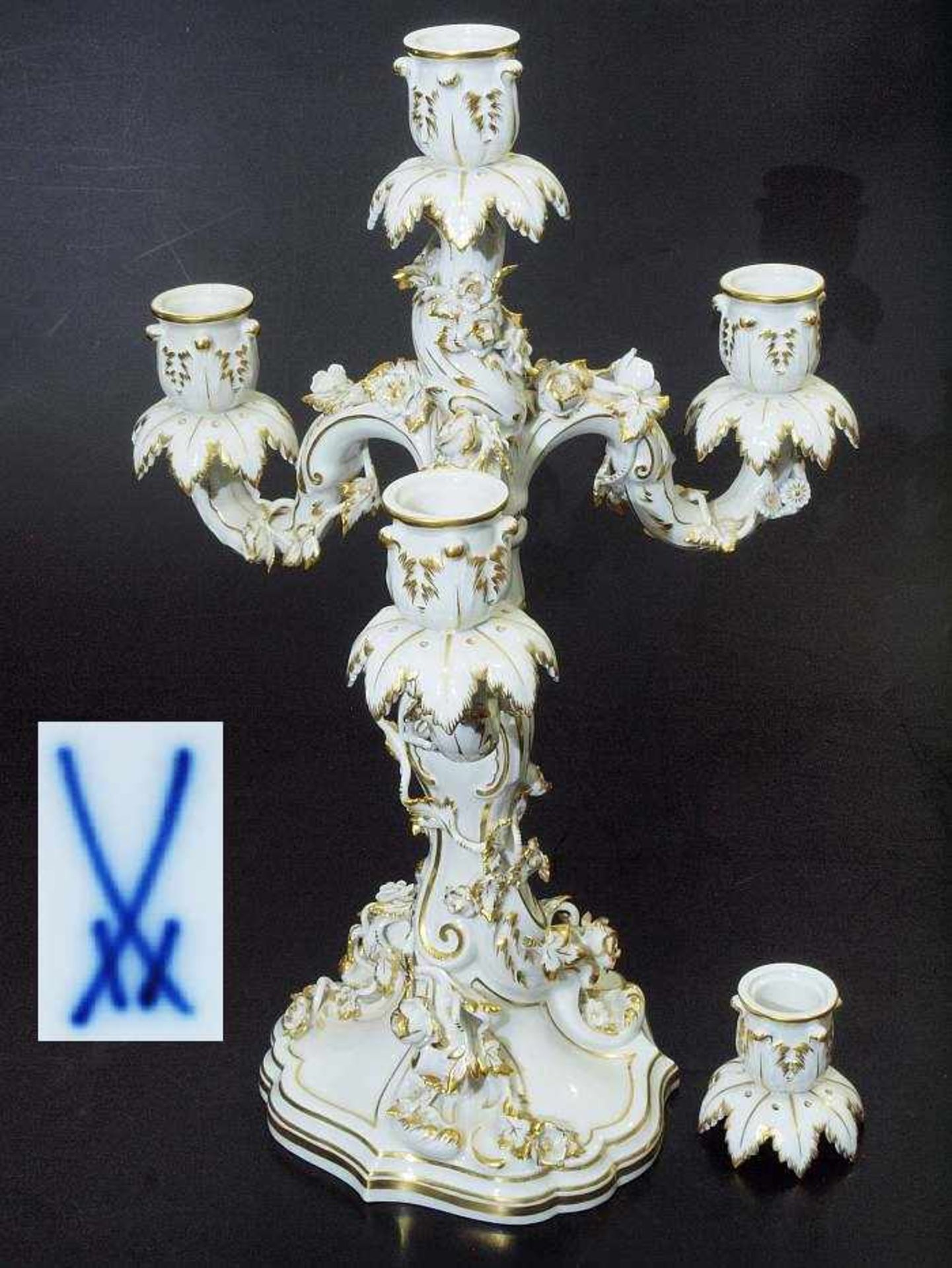 Vierflammiger Standleuchter. MEISSEN. Vierflammiger Standleuchter. MEISSEN, Marke 1980, 1. Wahl.