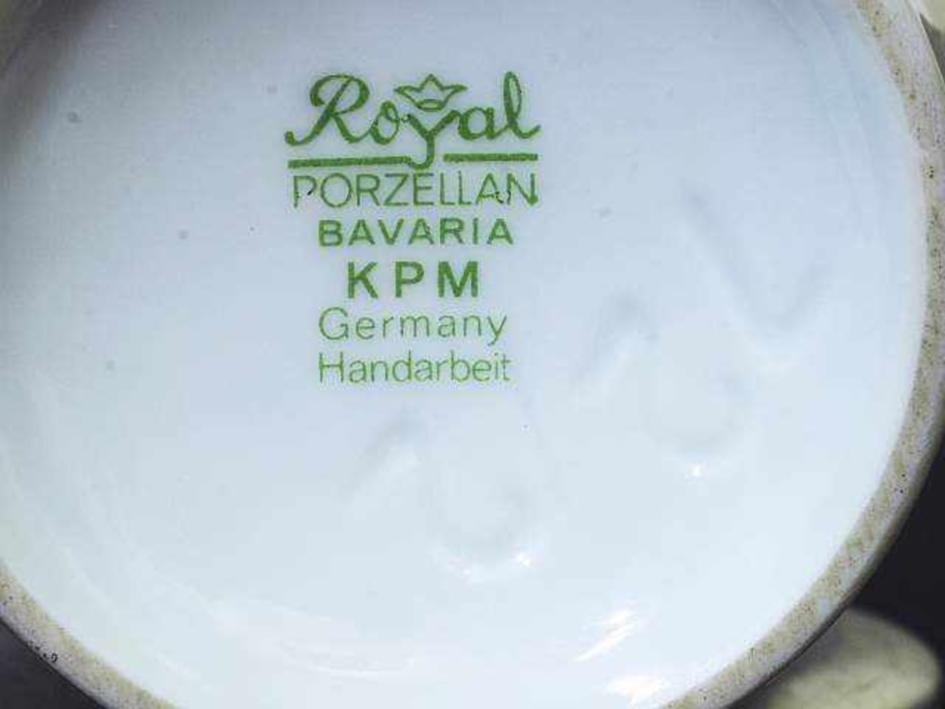 Vase mit Silbermontierung. Vase mit Silbermontierung. ROYAL PORZELLAN BAVARIA KPM, 20. - Image 5 of 6