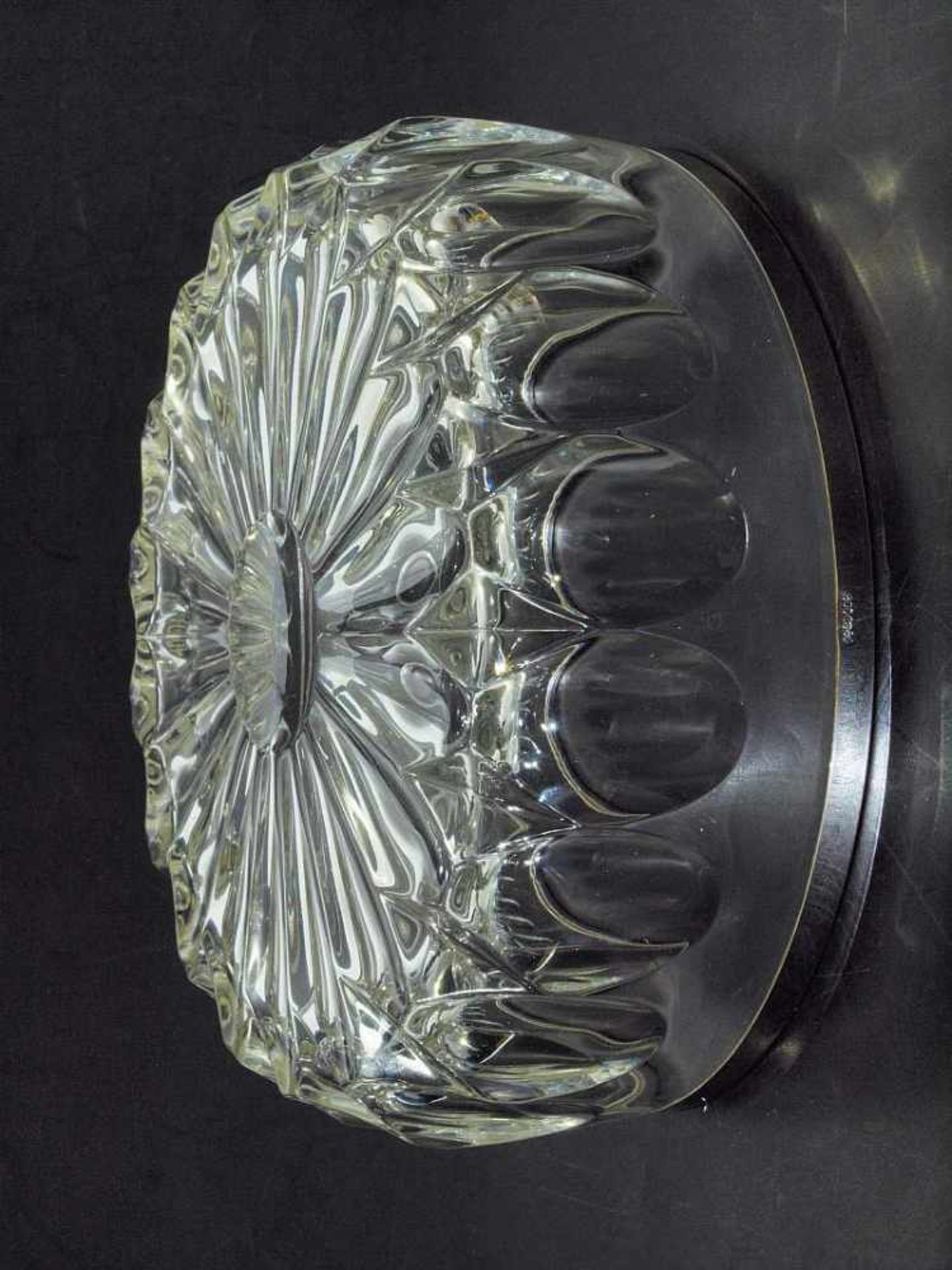 Kristallglas-Schale mit Silberrand. Kristallglas-Schale. Runder tiefgemuldeter Korpus, Rand 800er - Image 3 of 5