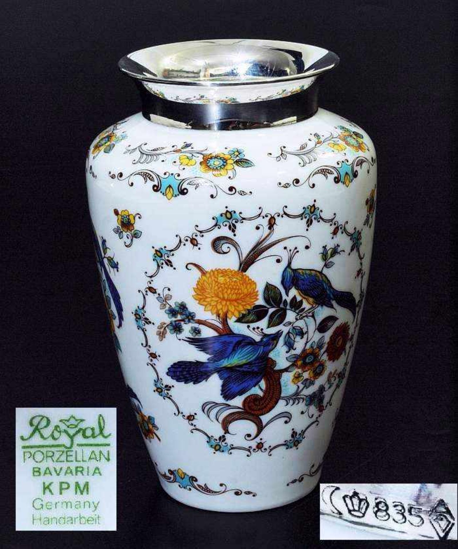 Vase mit Silbermontierung. Vase mit Silbermontierung. ROYAL PORZELLAN BAVARIA KPM, 20.