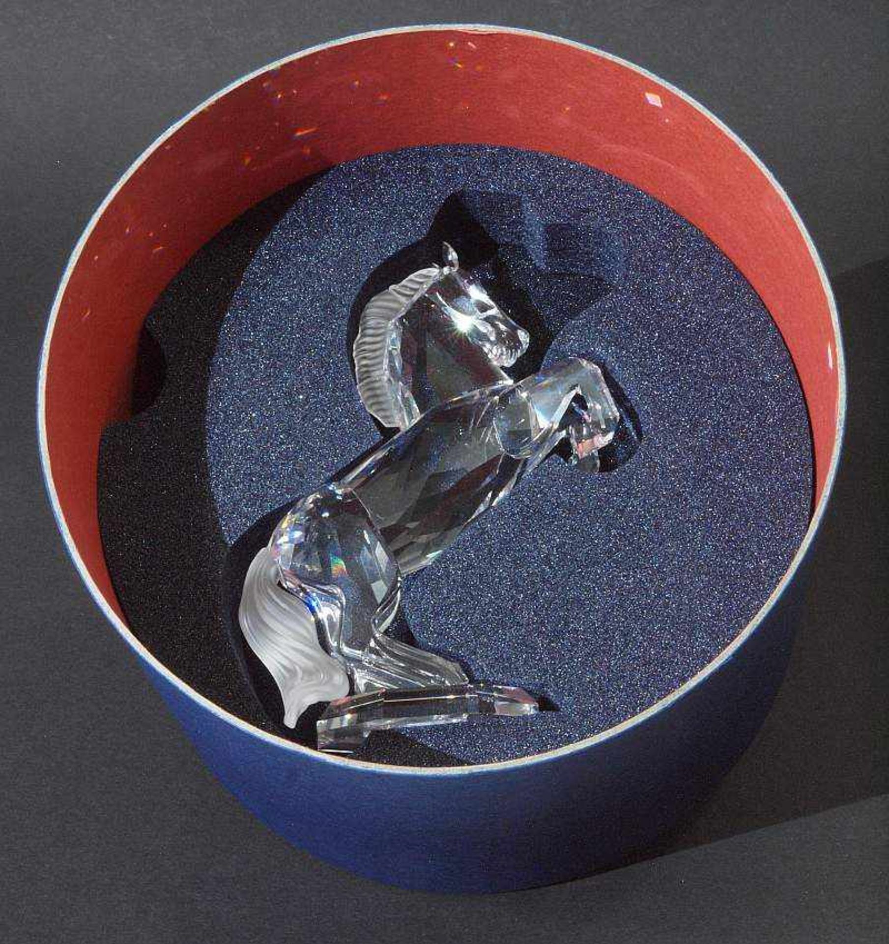 SWAROVSKI "aufsteigendes Pferd". SWAROVSKI "aufsteigendes Pferd". Farbloses Kristallglas, partiell - Bild 4 aus 6