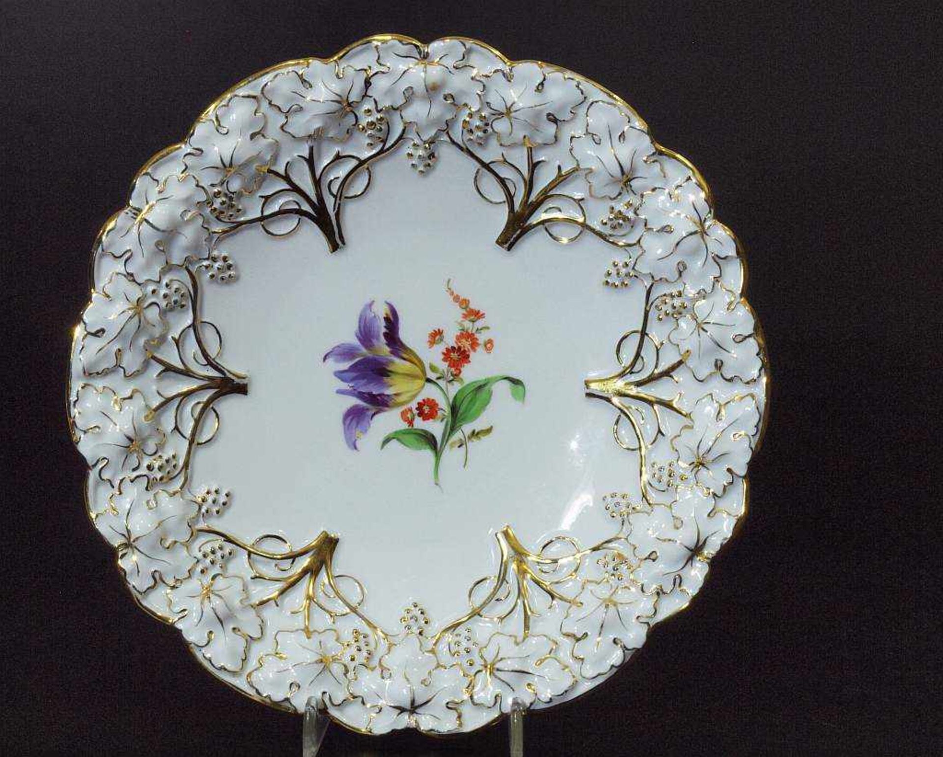 Prunkschale. MEISSEN. Prunkschale. MEISSEN 1924 -1934, 1. Wahl. Modell Z 99 B. Runde gemuldete - Bild 2 aus 4