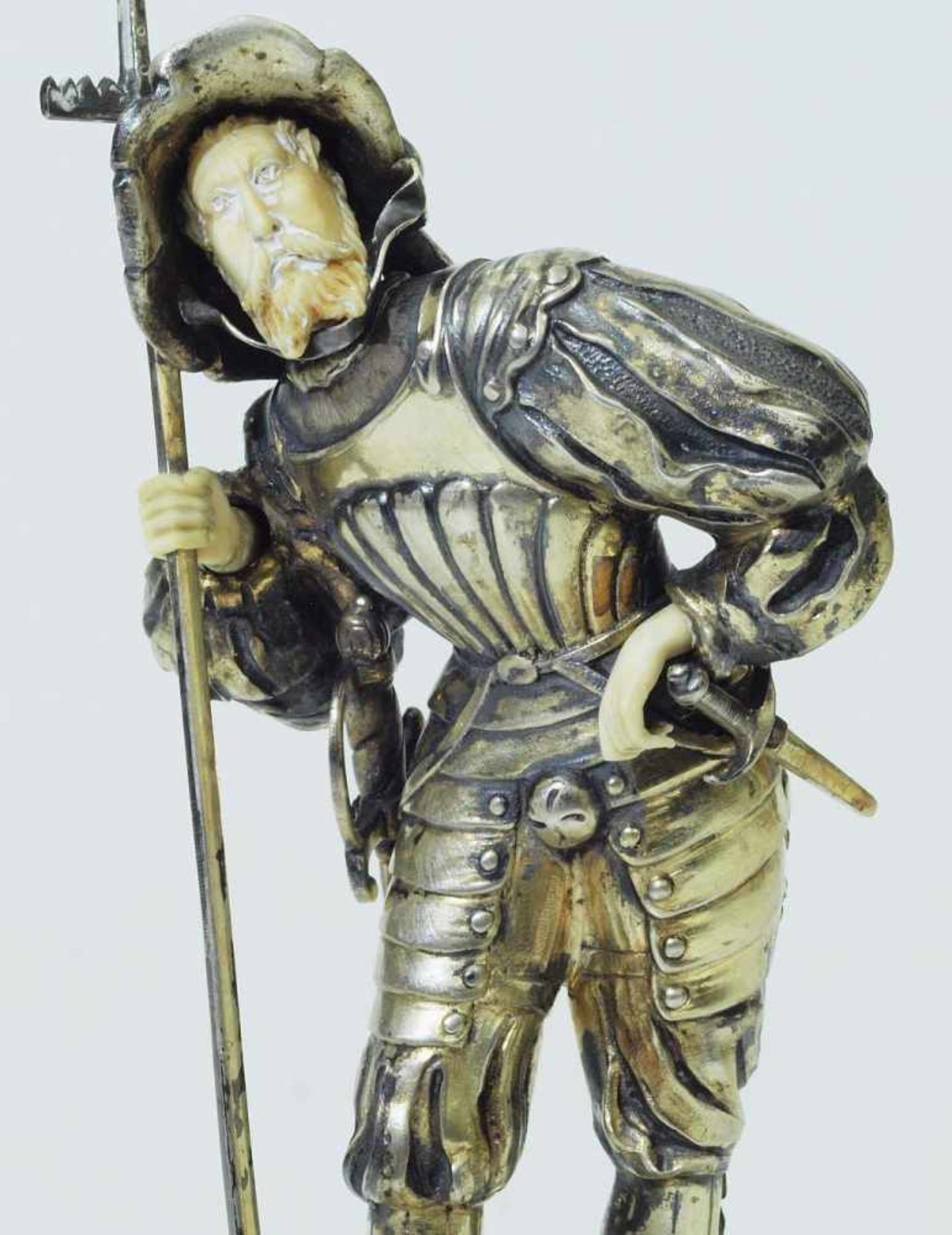 Uniformfigur. "Landsknecht mit Hellebarde und Schwert". Uniformfigur. "Landsknecht mit Hellebarde - Bild 6 aus 8