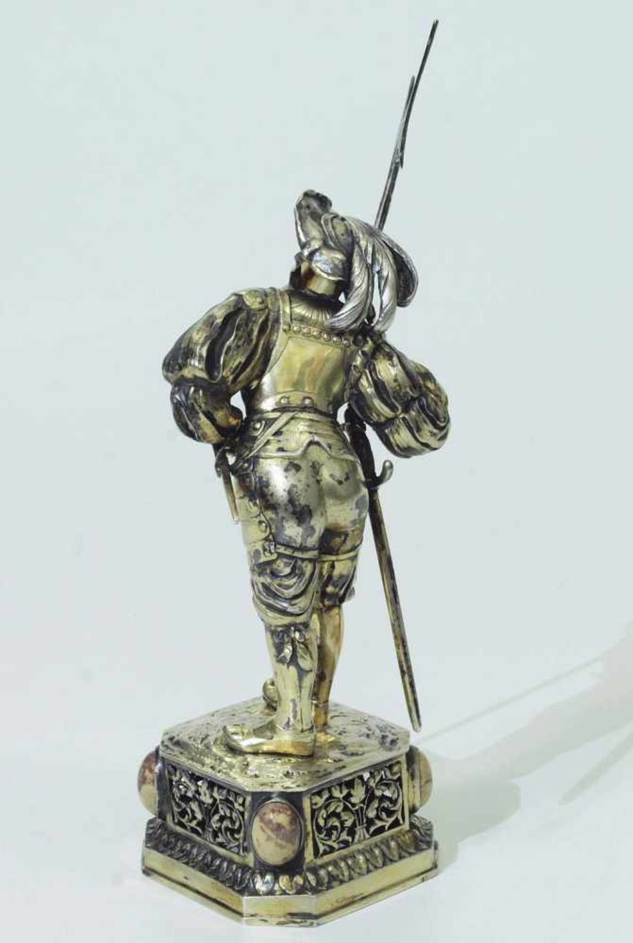 Uniformfigur. "Landsknecht mit Hellebarde und Schwert". Uniformfigur. "Landsknecht mit Hellebarde - Image 4 of 8