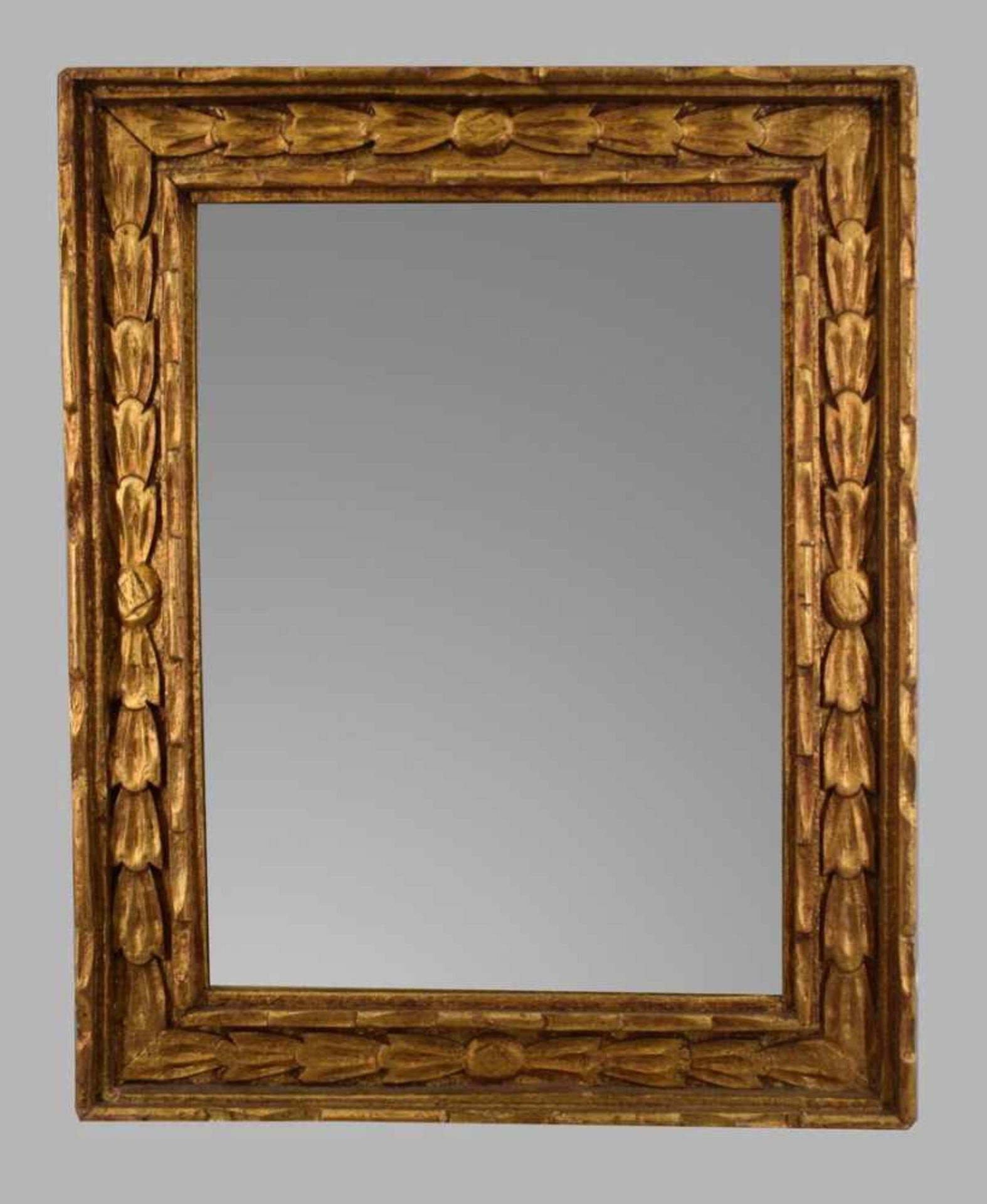 Spiegel Hartholz, geschnitzt, gold gefasst, 60 X 75 cm, 19. Jh.