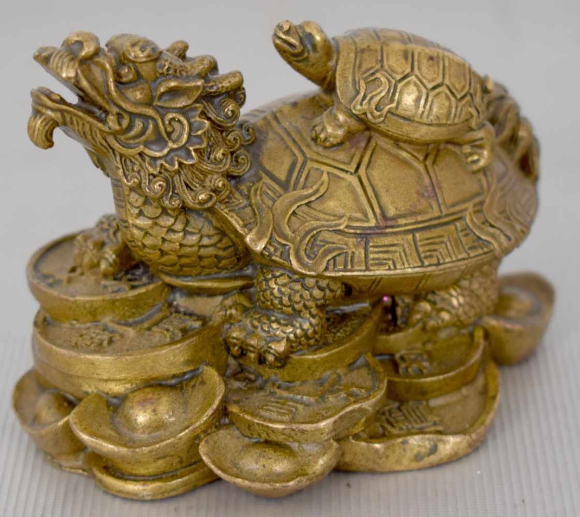 Feng Shui Drache mit Schildkröte Bronze, auf Münzen, 6 X 9 cm