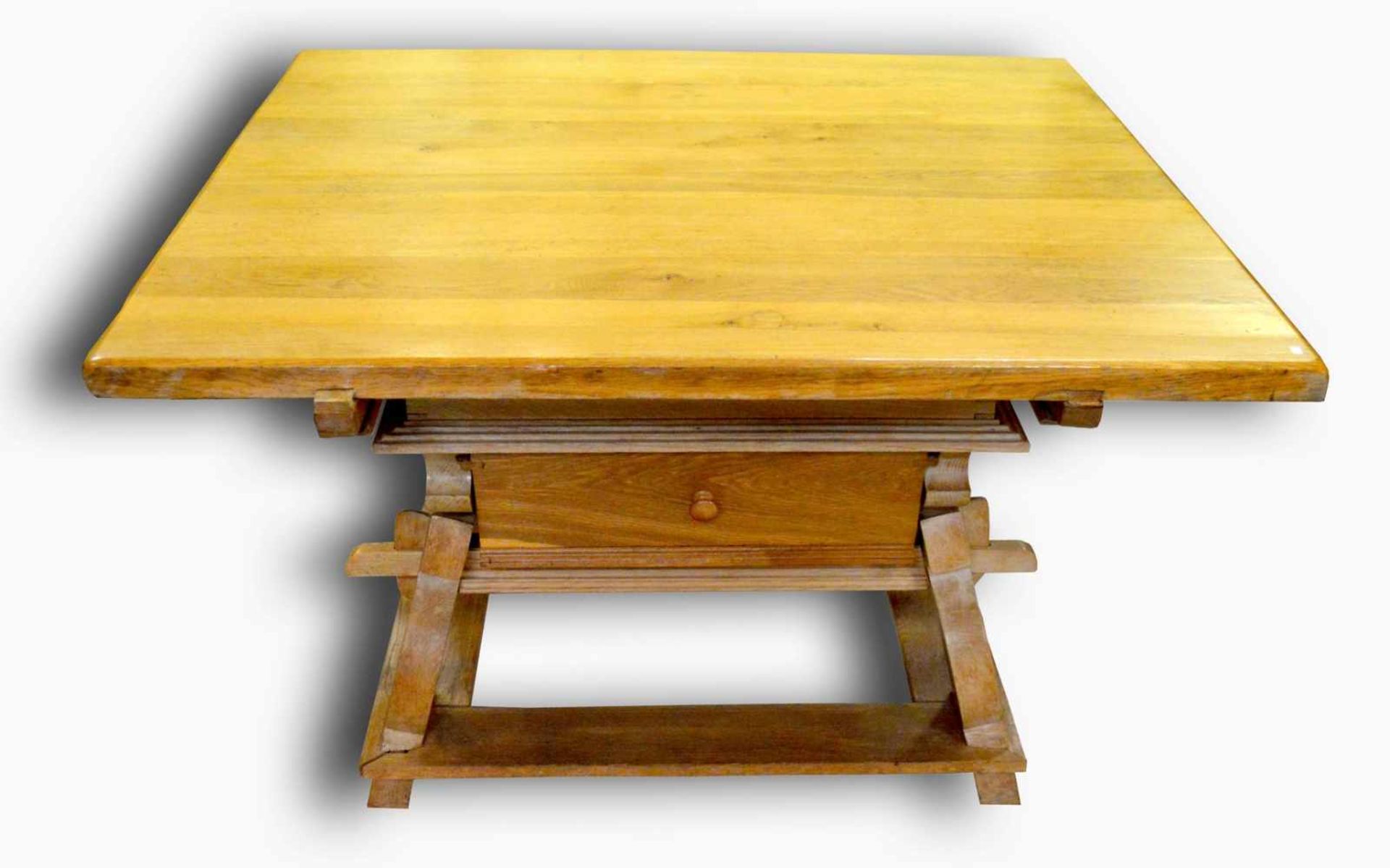 Tisch Eiche, kantige Füße, umlaufende Zarge mit einem Zargenschubfach, rechteckige Abdeckplatte, H