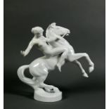 Amazone auf Pferd (Rosenthal, 2.H.20.Jh.) Weißfigur; Entwurf: Anton Grath 1918; Ausführung