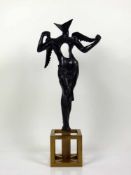 Dali, Salvador (1904 - 1989 Figueras/Spanien) "Der surrealistische Engel"; Bronze, dunkel patiniert;