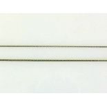 2 sehr feine Halsketten je 14ct GG; L: 40 bzw. 50 cm; zus. 3g