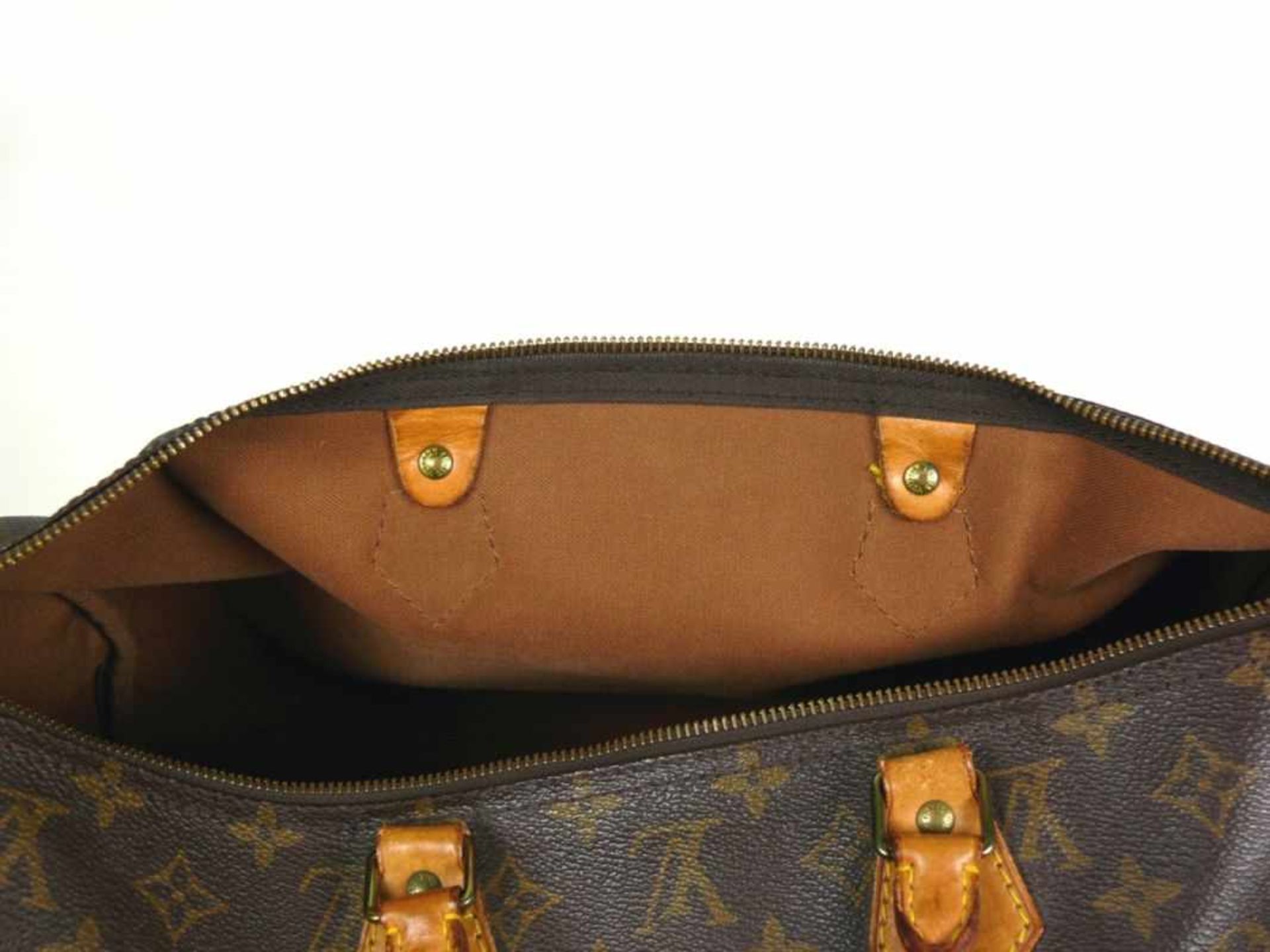Louis Vuitton-Tasche "Speedy 40"; Monogramm Canvas; schöner und gepflegter Zustand; das Leder hat - Bild 15 aus 18
