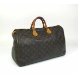 Louis Vuitton-Tasche "Speedy 40"; Monogramm Canvas; schöner und gepflegter Zustand; das Leder hat