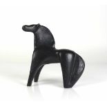 Pferd (20.Jh.) Eisenguss, dunkel patiniert; in kubistischem Stil; H: 14 cm; L: 15 cm
